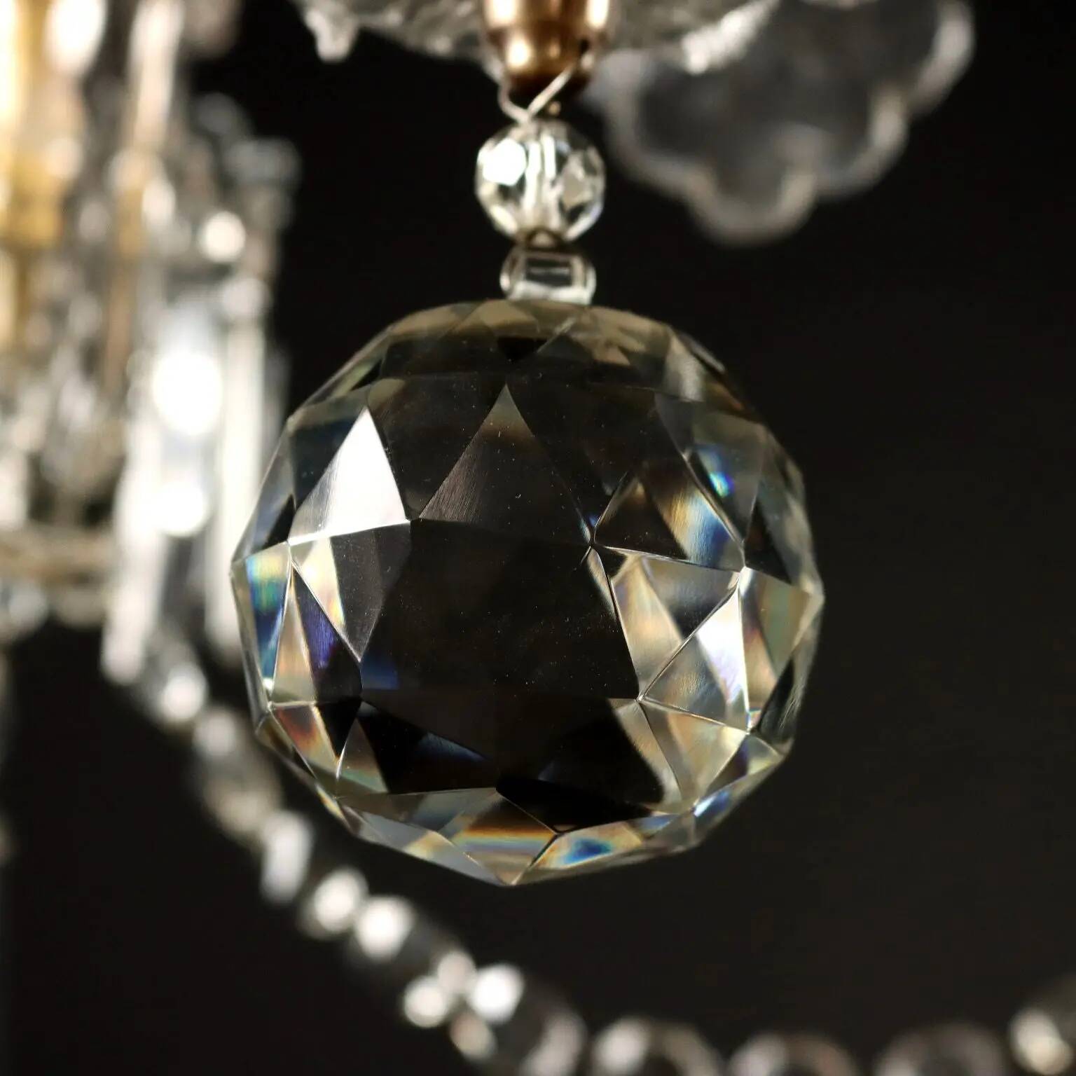 Antique glass chandelier with 6 lights from the 19th century.