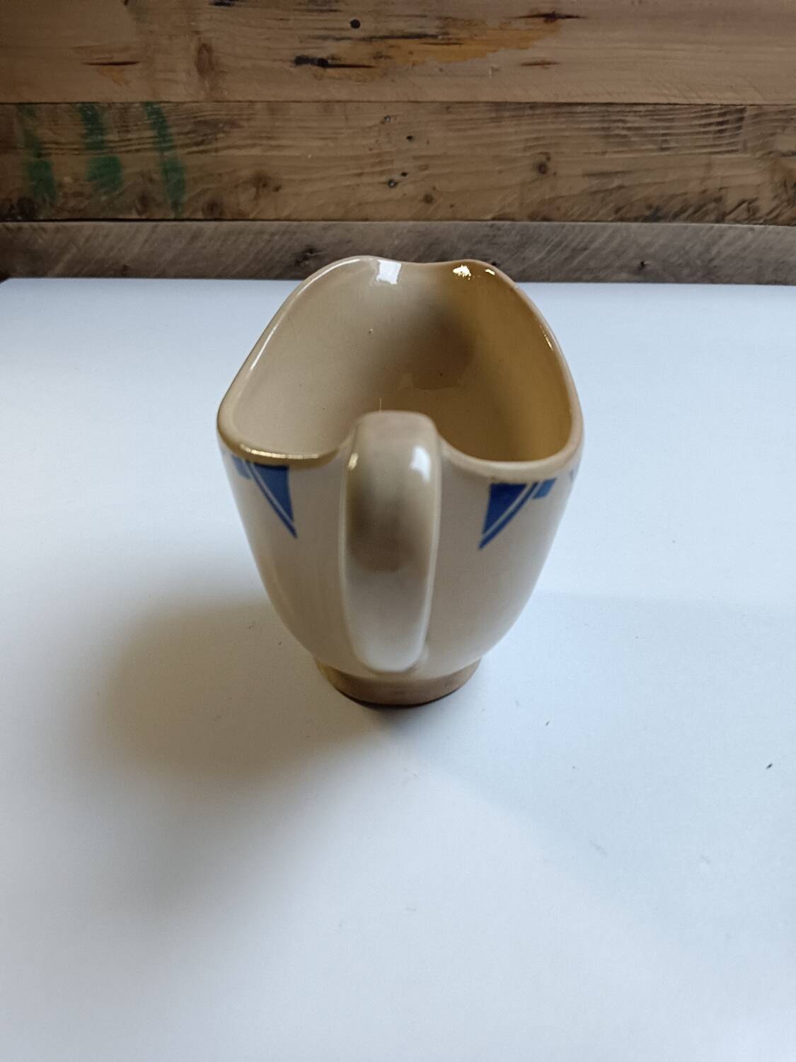 Badonviller art deco beige sauceboat with flowers