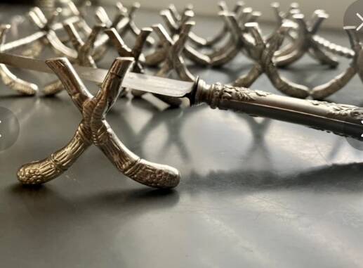 11 silver-plated metal knife rests, Art Nouveau, Morlot