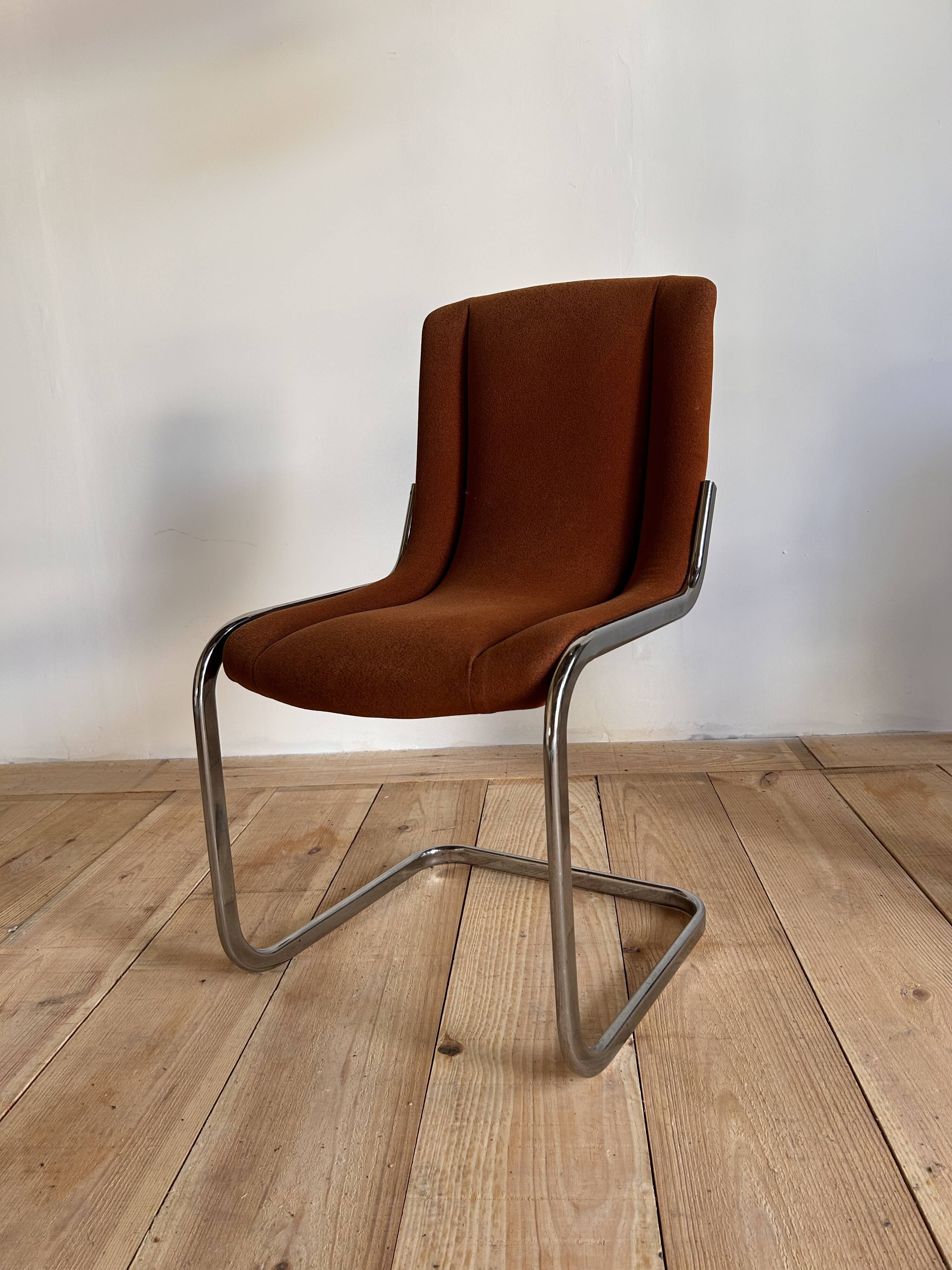 Série de 4 chaises vintage pied chromé
