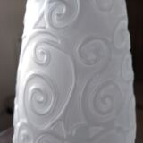 Opalescent glass vase with art deco style décor