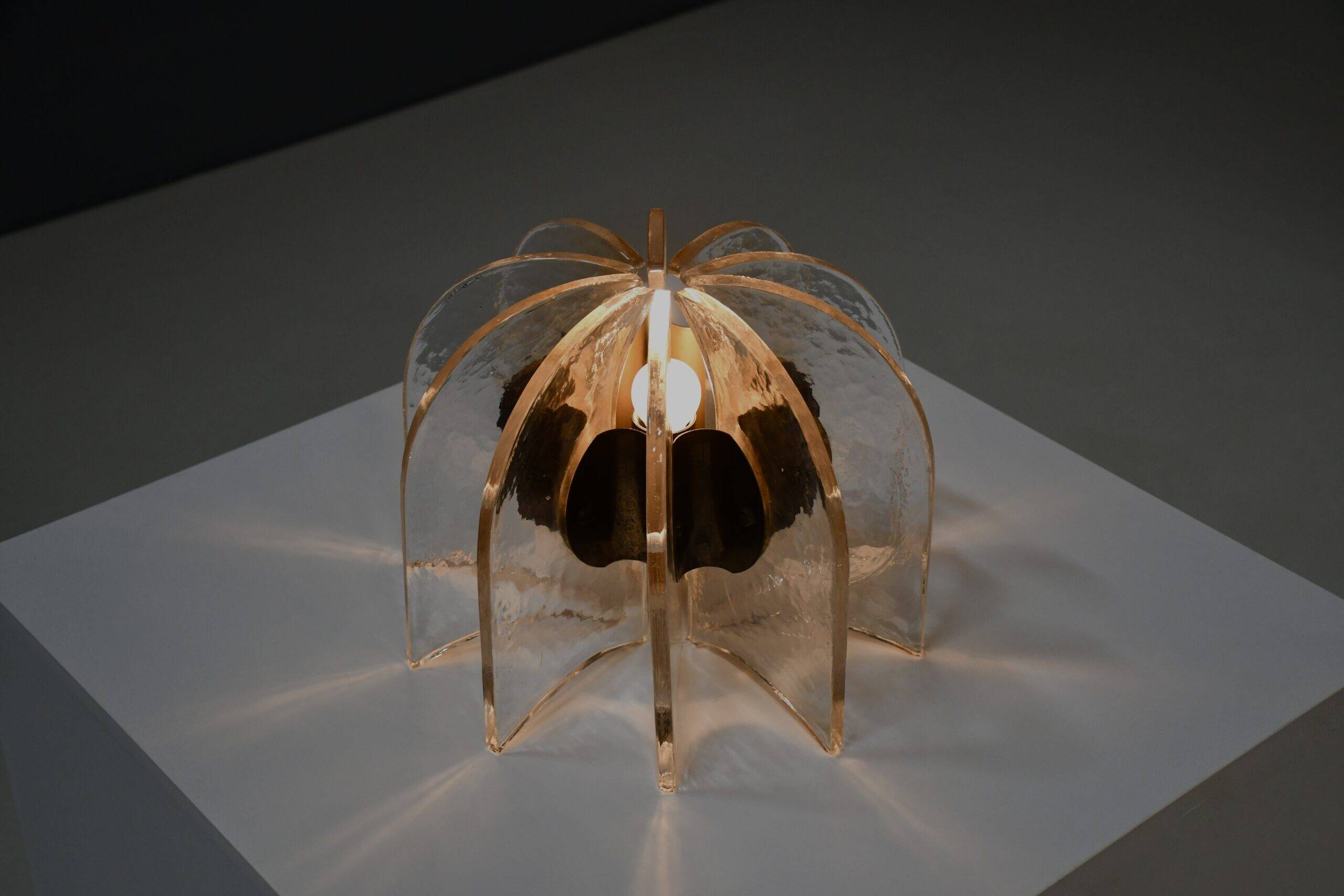 Beautiful Murano glass and brass table lamp, Italy 1950s