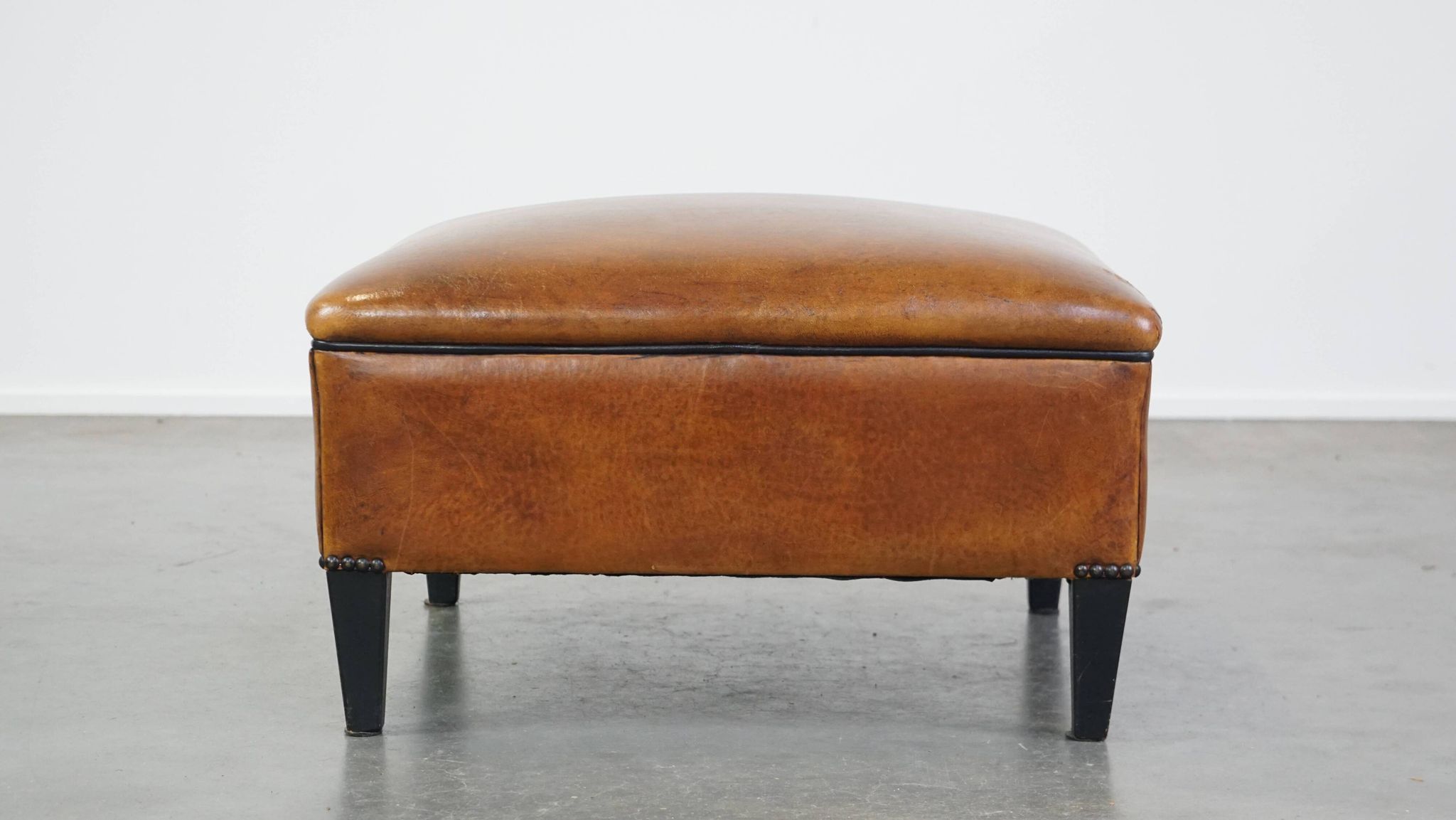 Large square sheepskin leather ottoman
