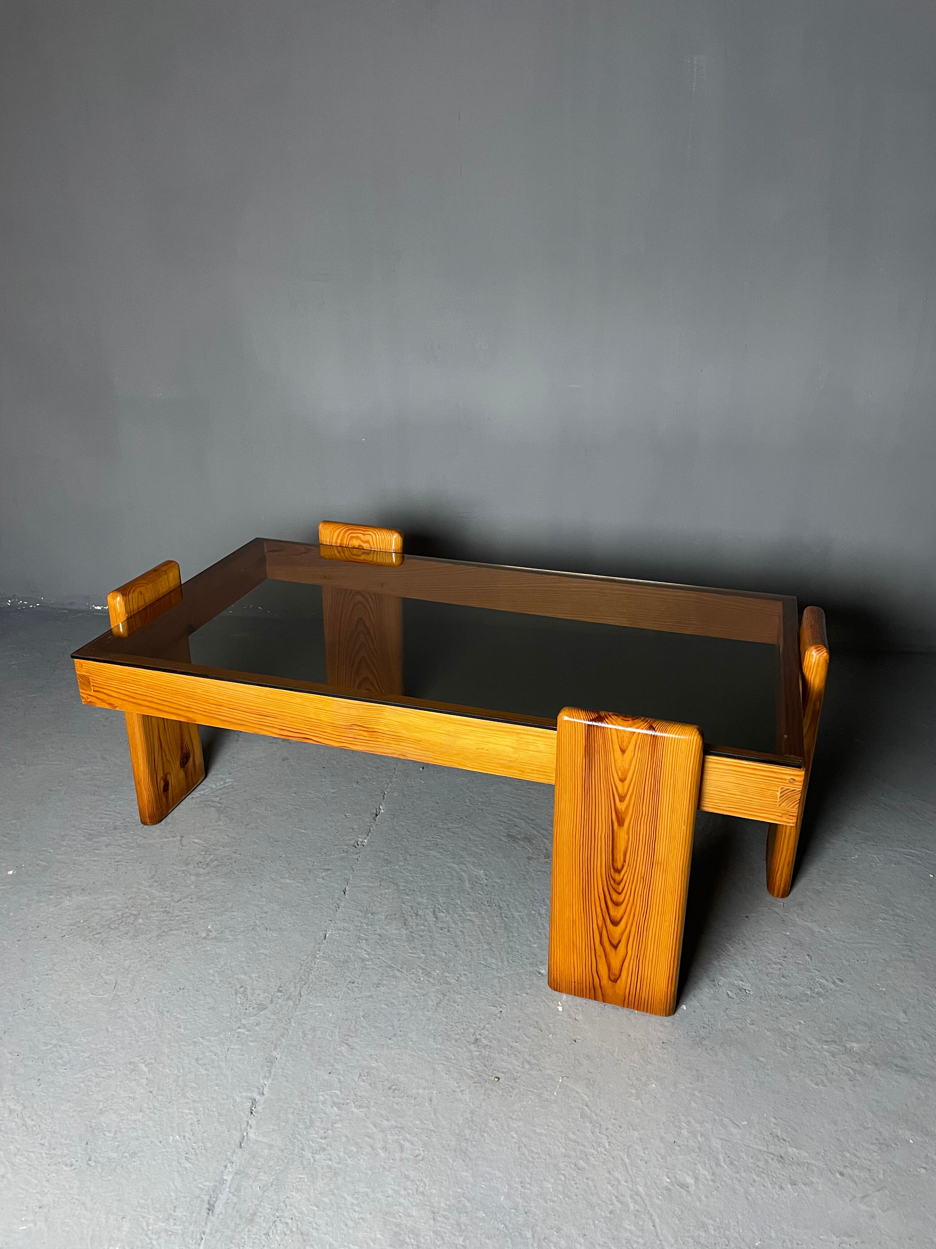 Pine coffee table & glass top