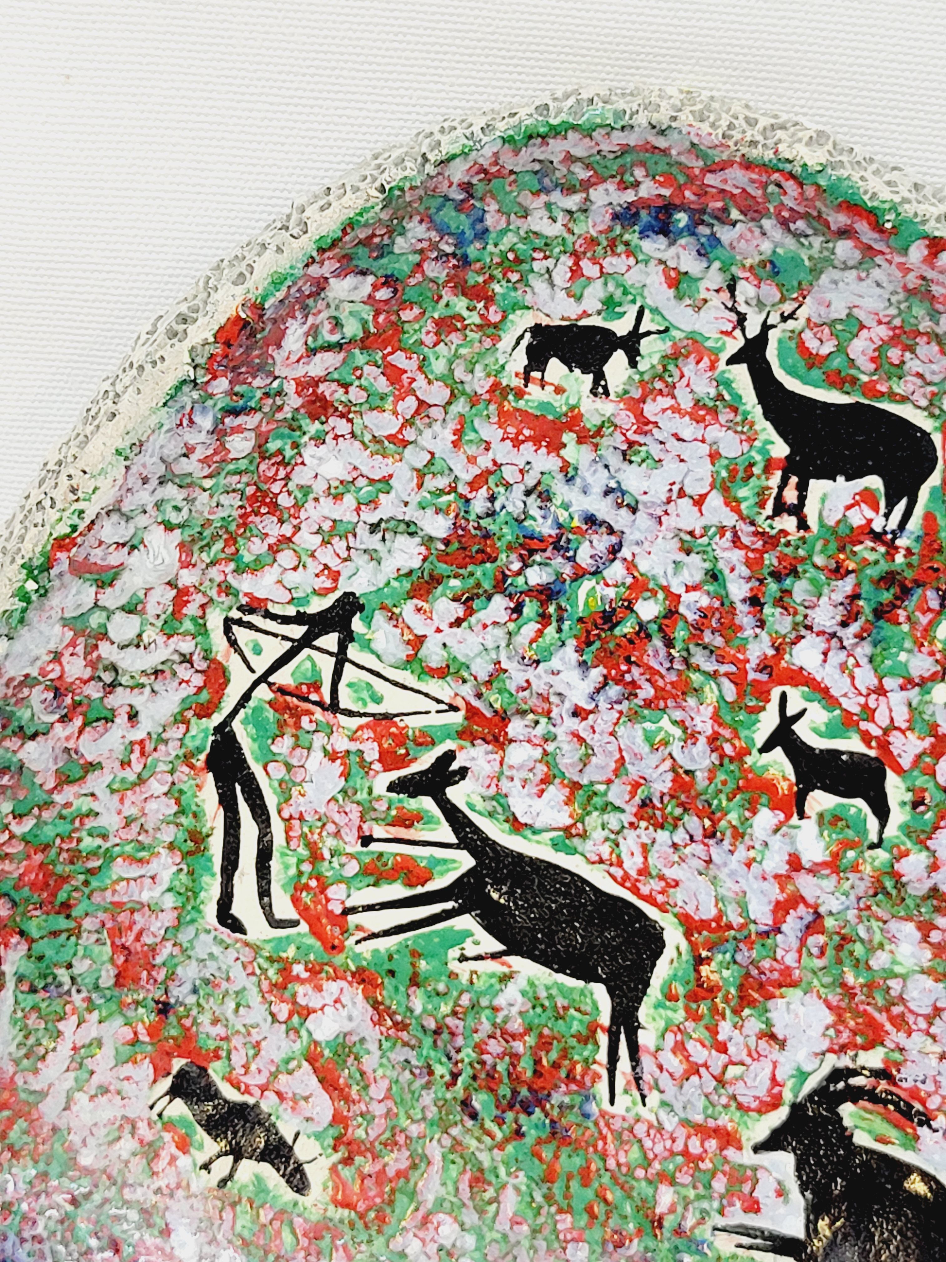 Decorative plate in glazed ceramic plaster? Prehistoric hunting décor