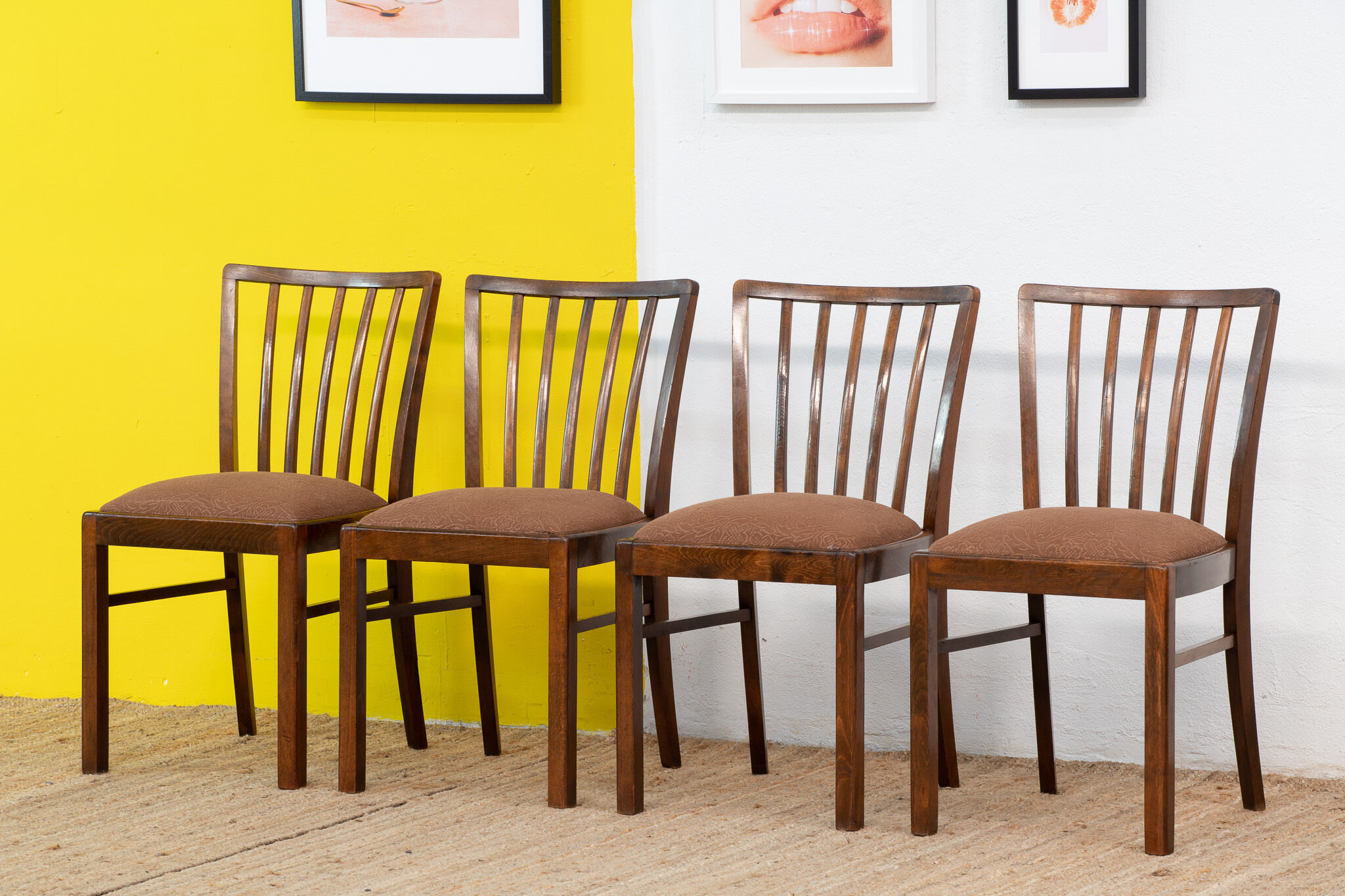 Série de 4 chaises scandinaves vintage
