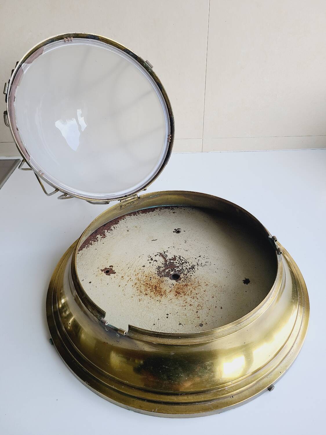 Antique ceiling light, 35 x 25 cm