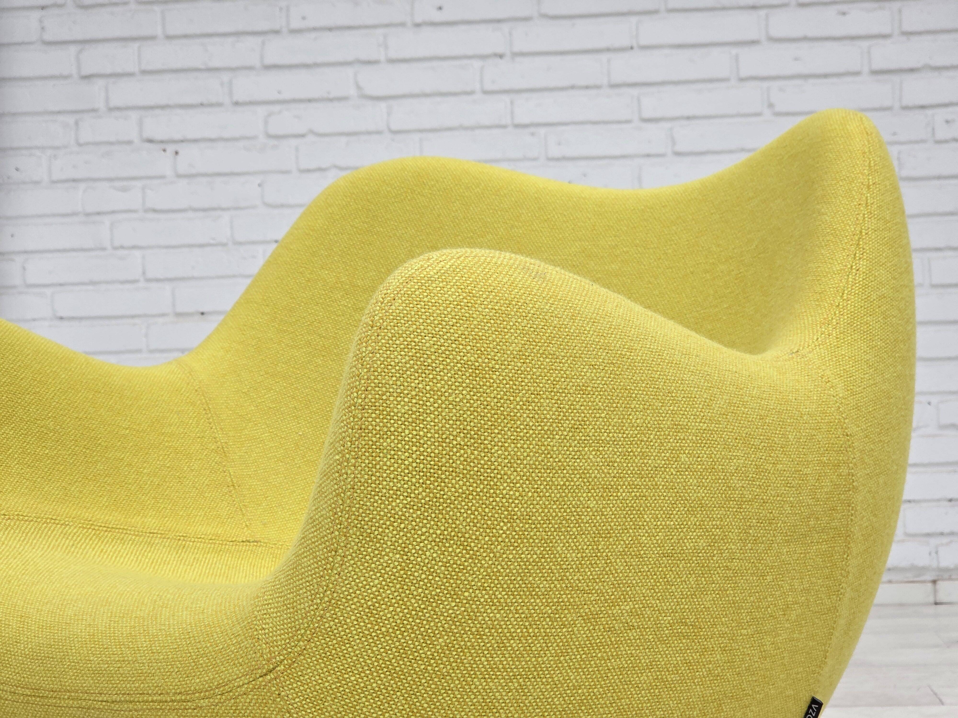 1960s, socialist realism design icon by Roman Modzelewski, model RM58.