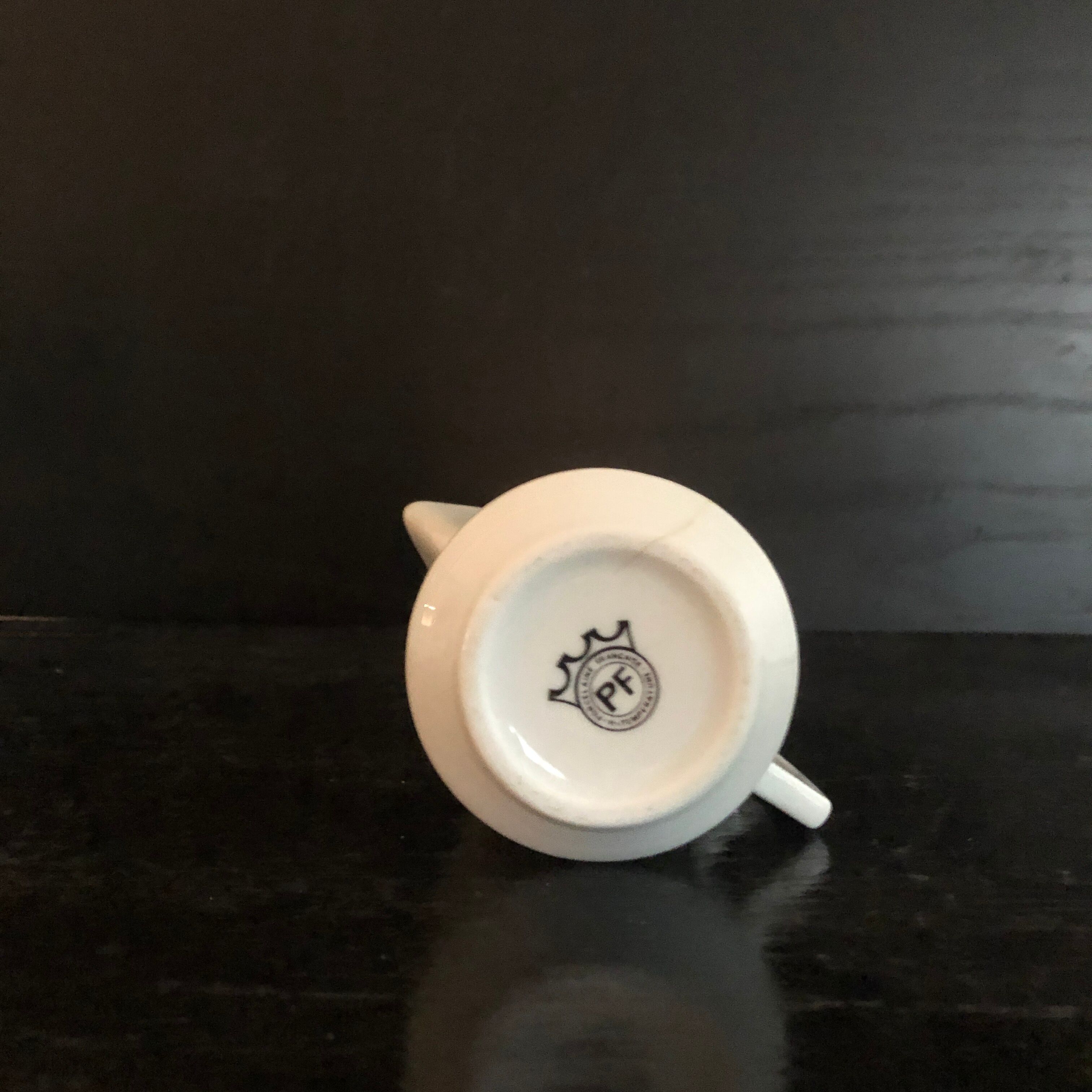 Cafetière et pot à lait