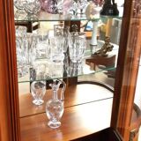 Showcase Louis XVI style, twentieth realization, signed cabinetmaking JP Ehalt of very good quality.