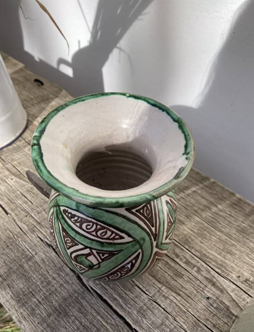 Small green ceramic vase 1960 signed Punter