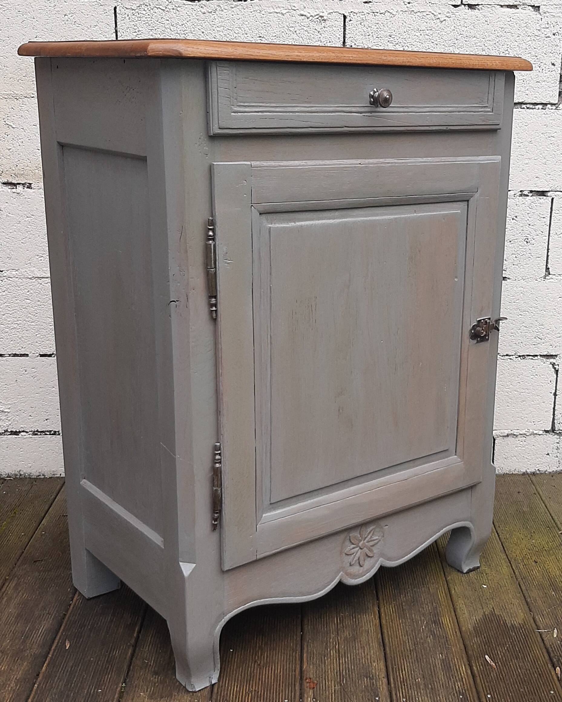 1-door sideboard in gray patinated wood