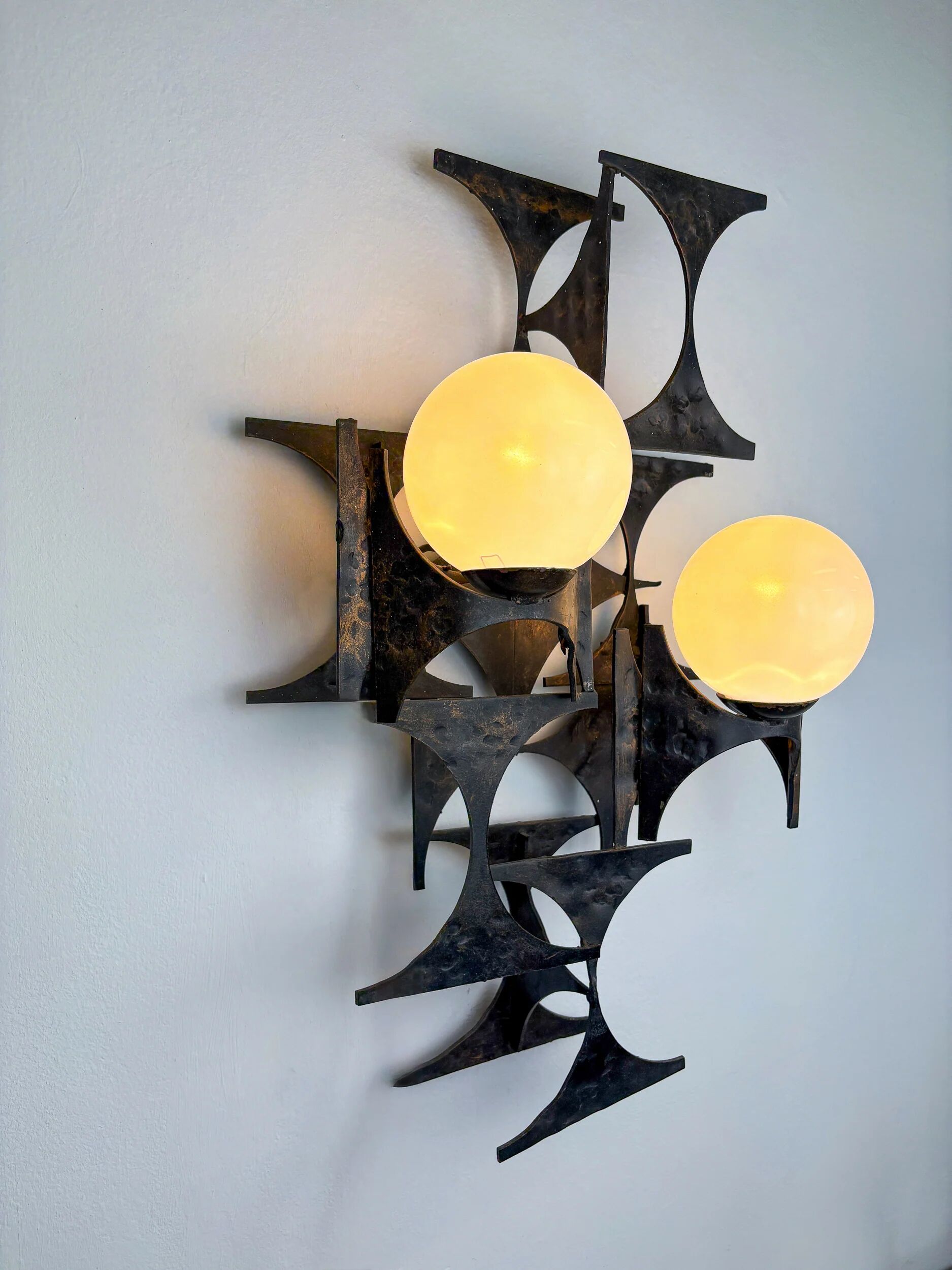 Large brutalist & sculptural wall light by Marc Weinstein, Germany, 1960s