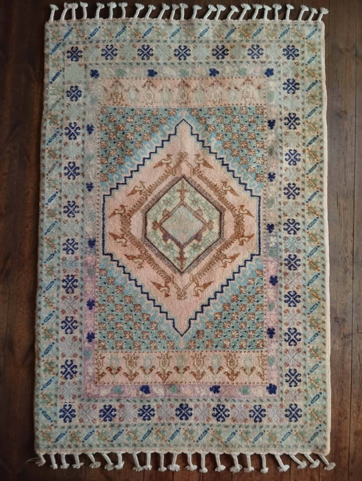Handmade Berber rug Rabat 176x117