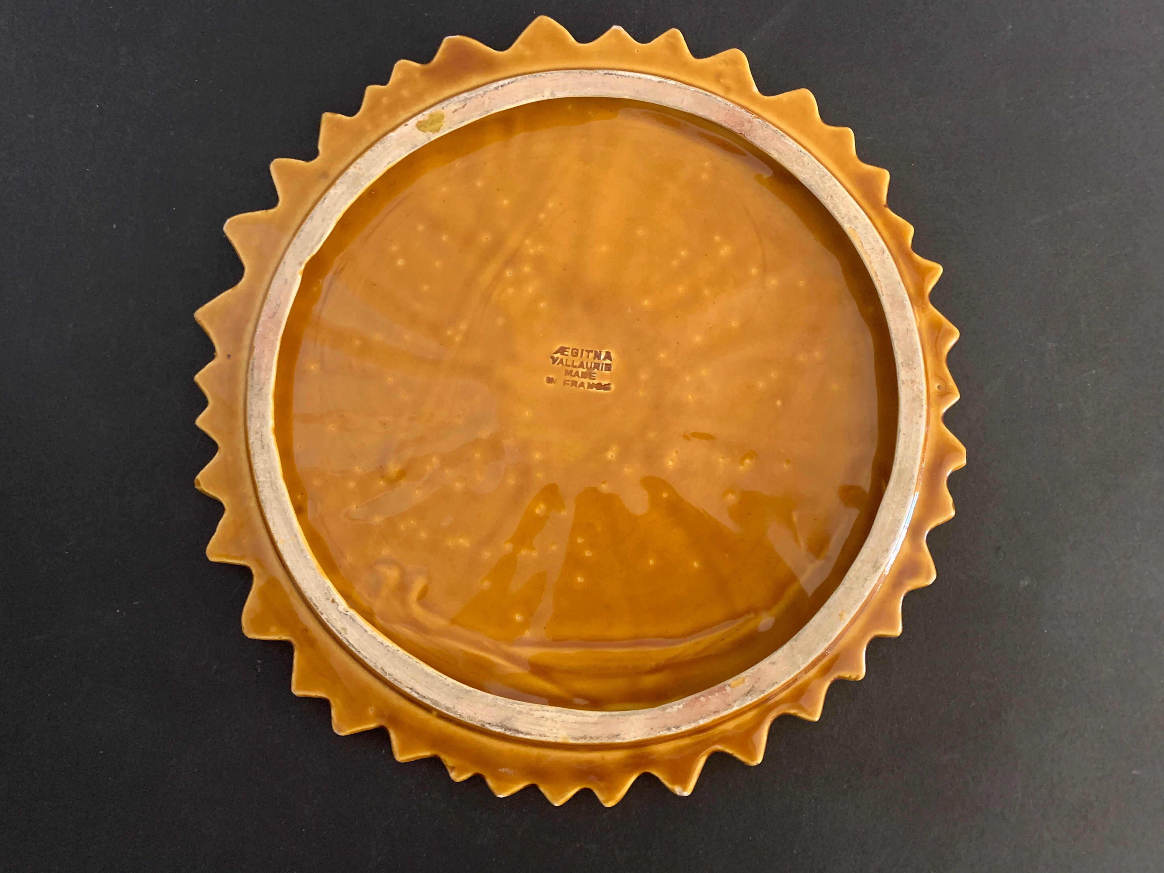 Underside Vallauris Aegitna, Saltalamacchia, sunflower model