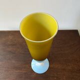 Vase en verre vert Empoli pied bianco latte vintage