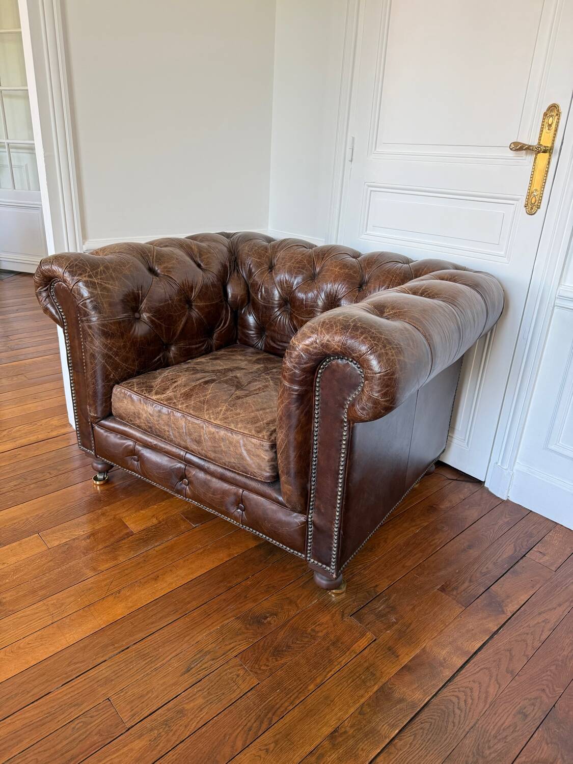 2 x Chesterfield leather armchairs - Artwood