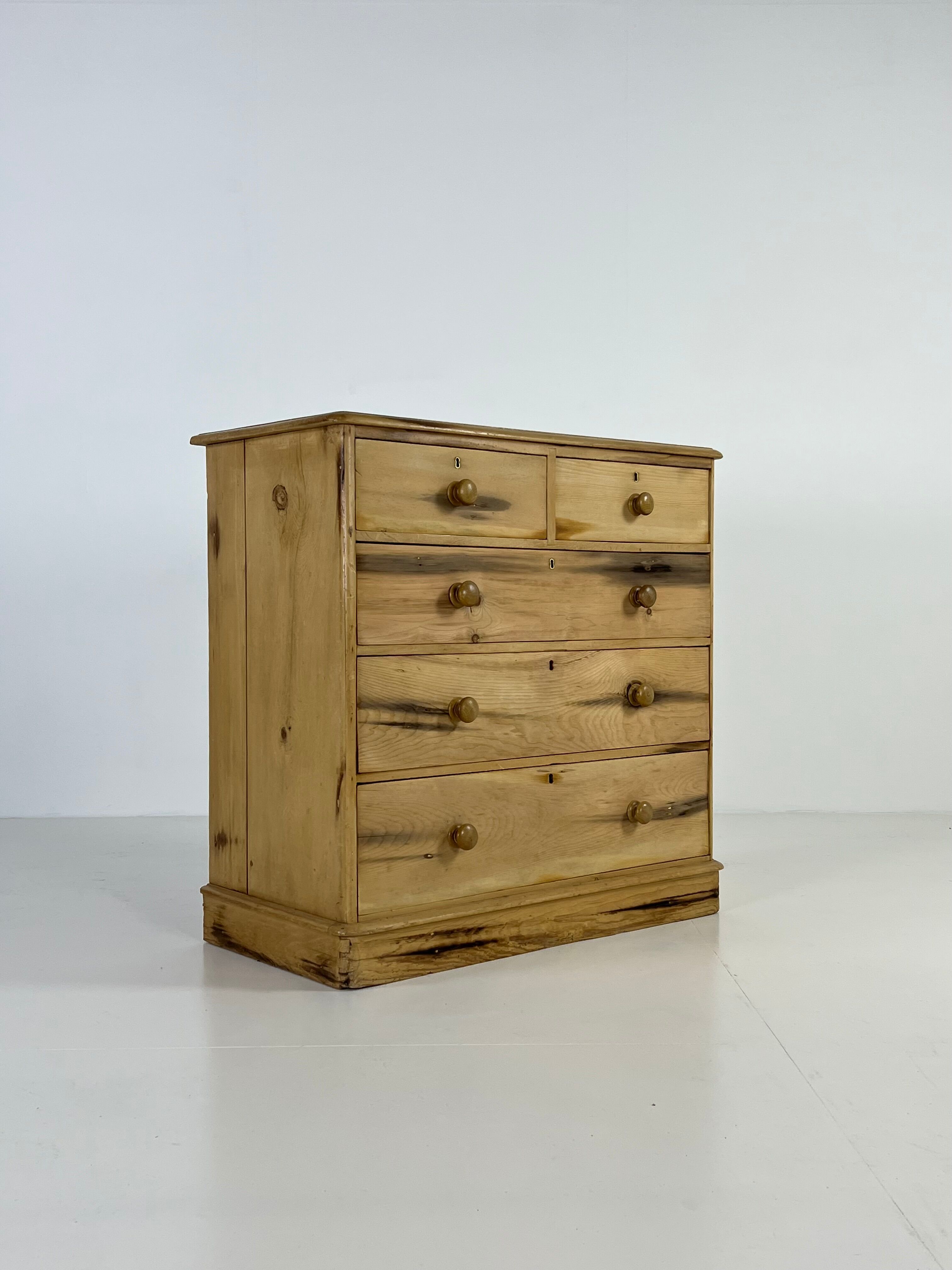 English chest of drawers pine wood