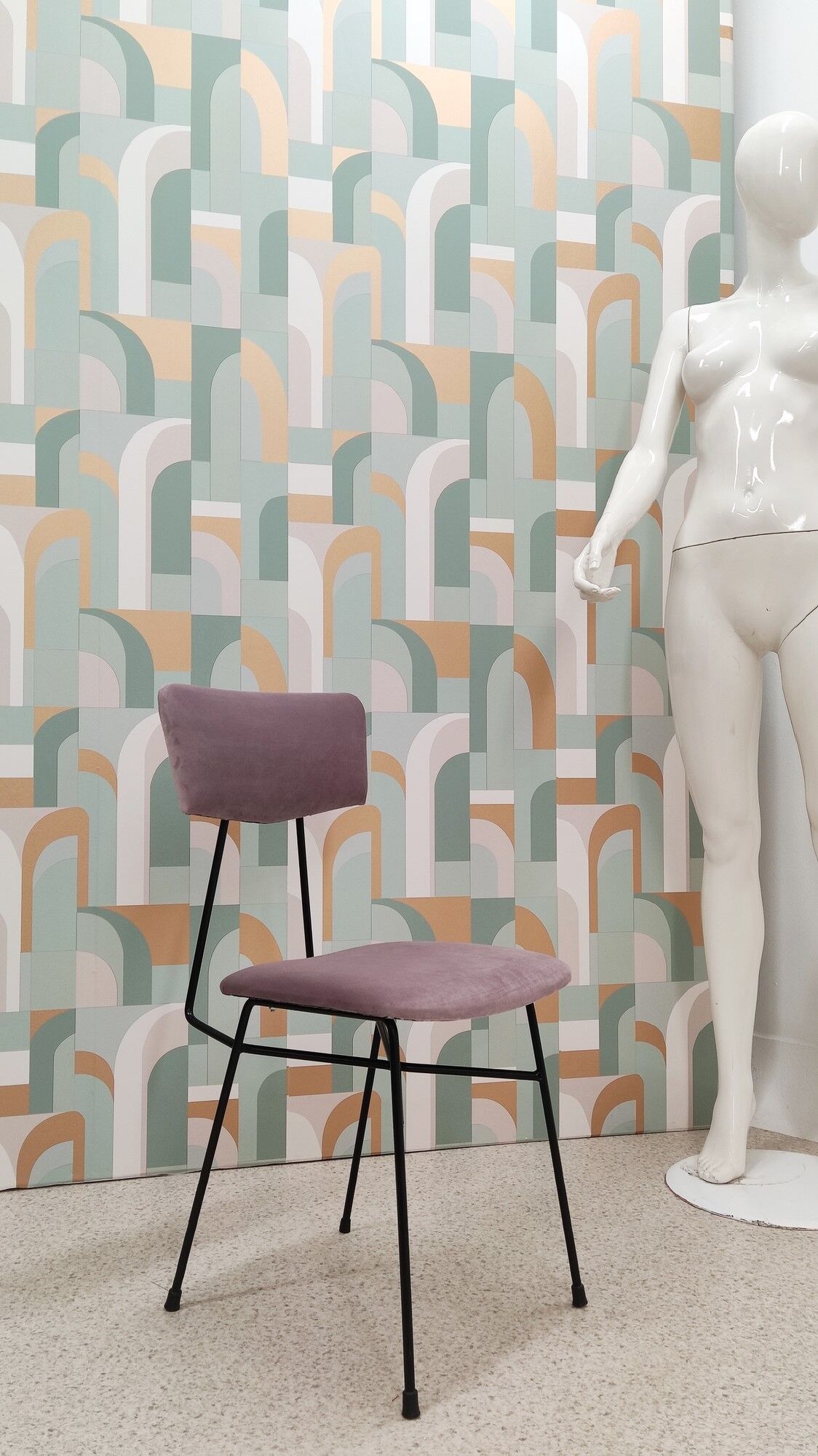 Set of 4 Italian mid century style dining chairs 1950s