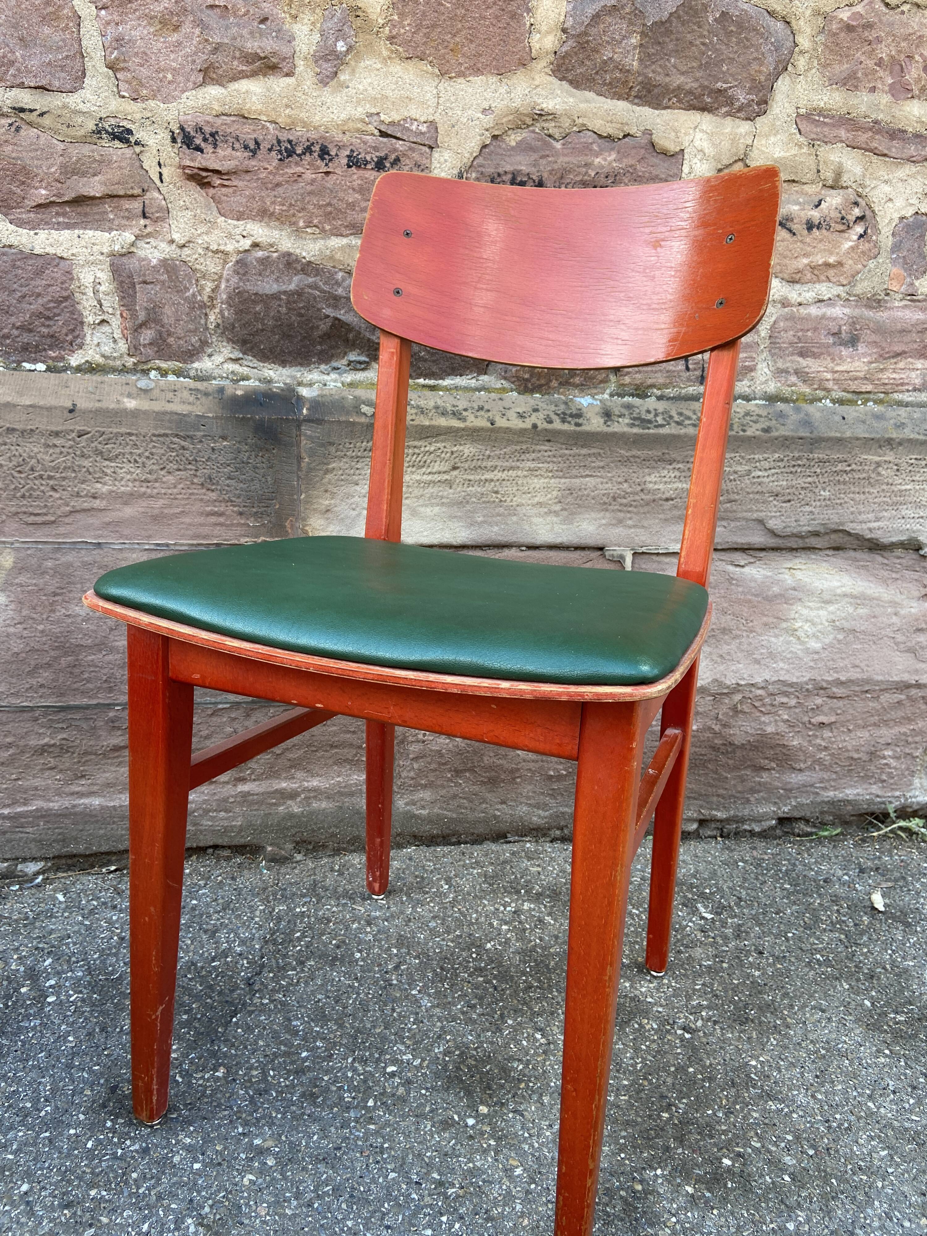 4 Vintage chairs of Restaurant bistro skai simili leather