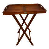 Standing tray