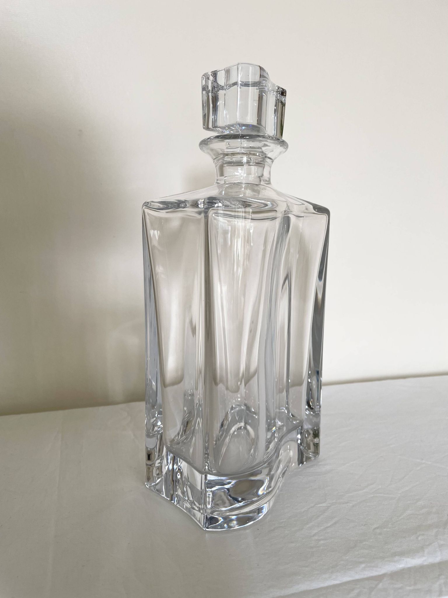 Carafe à whisky en cristal galbé