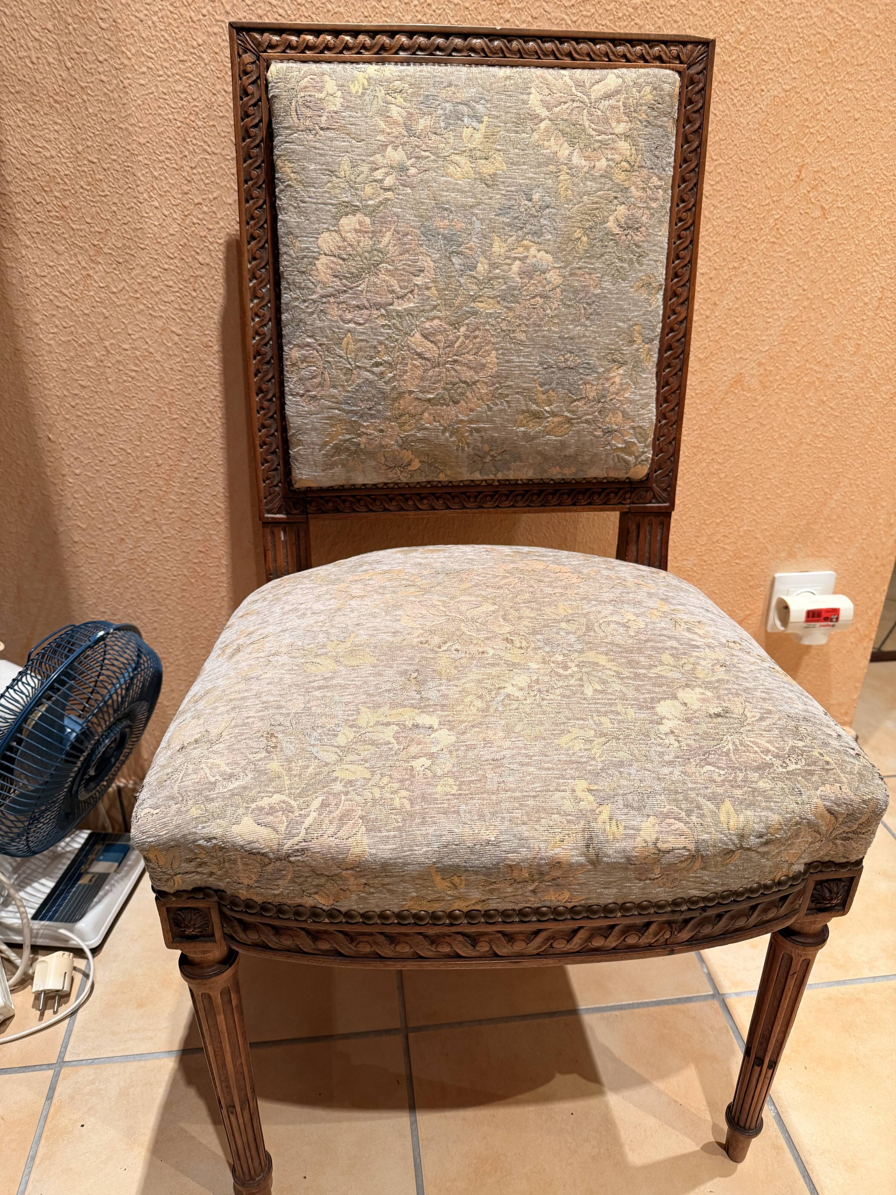 Louis XVI salon style