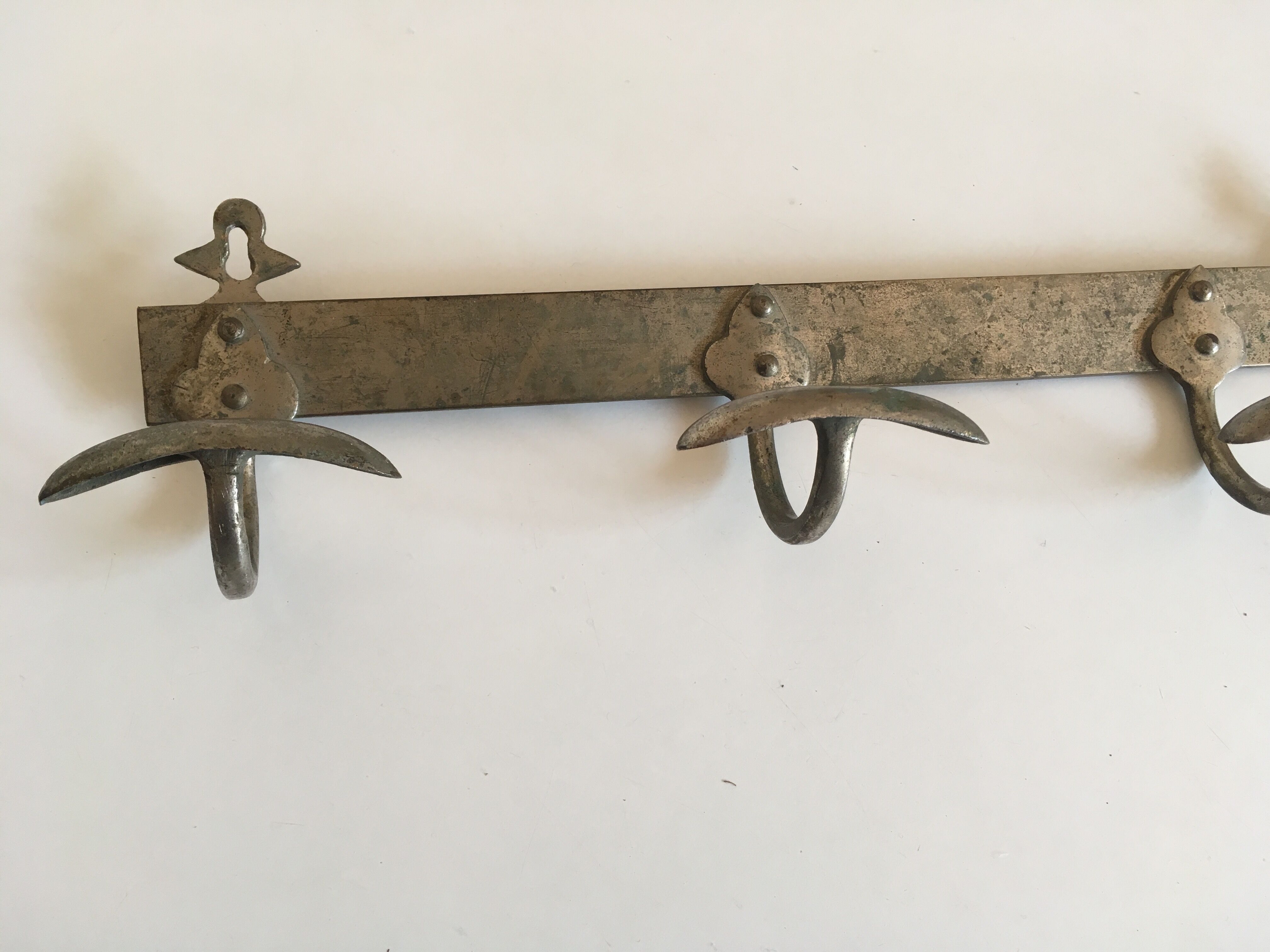 Patère wears hotel coats in nickel metal, early 20th.