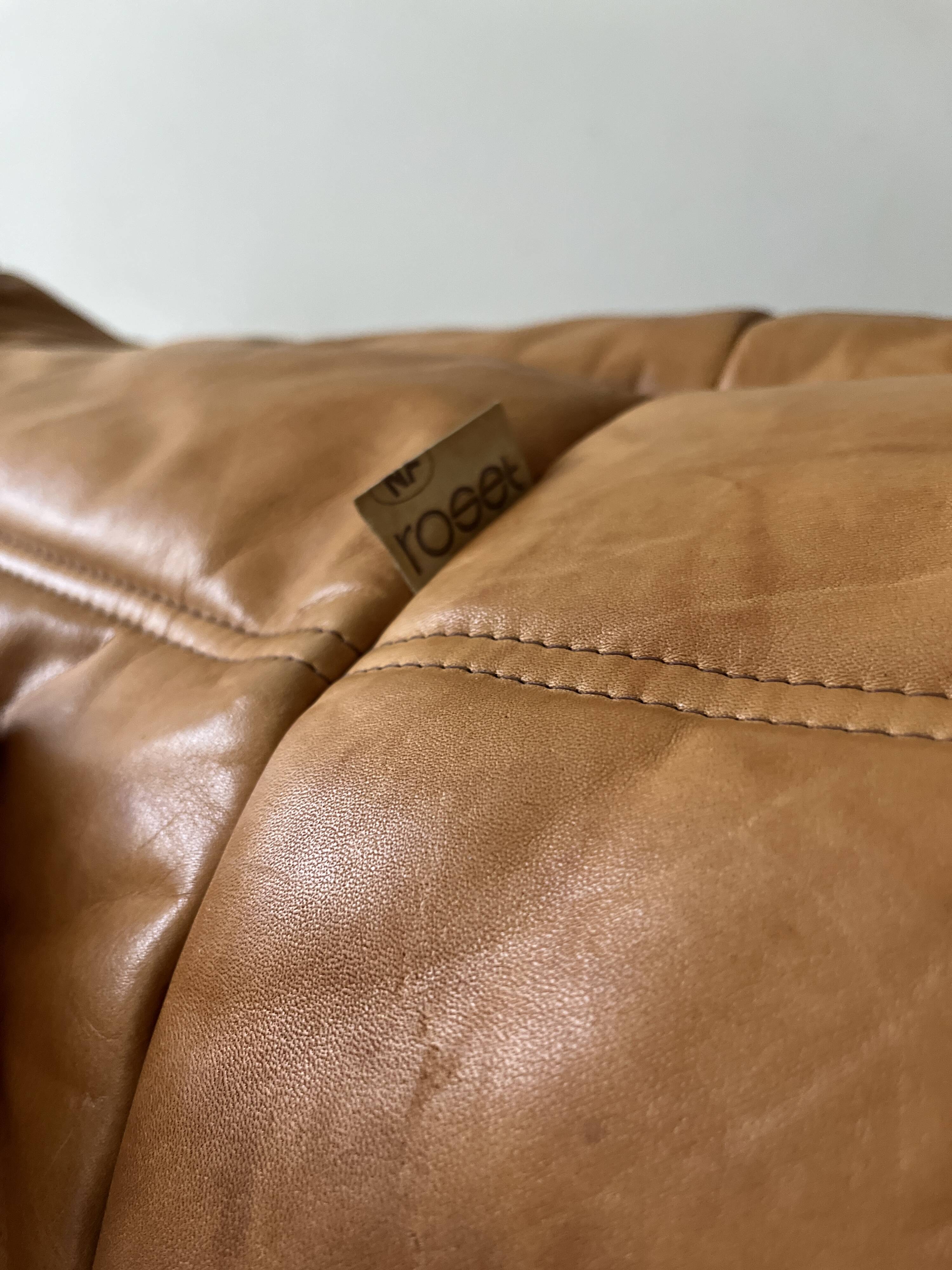 Togo design ottoman pouf by Michel Ducaroy for Ligne Roset, 1st edition 1970