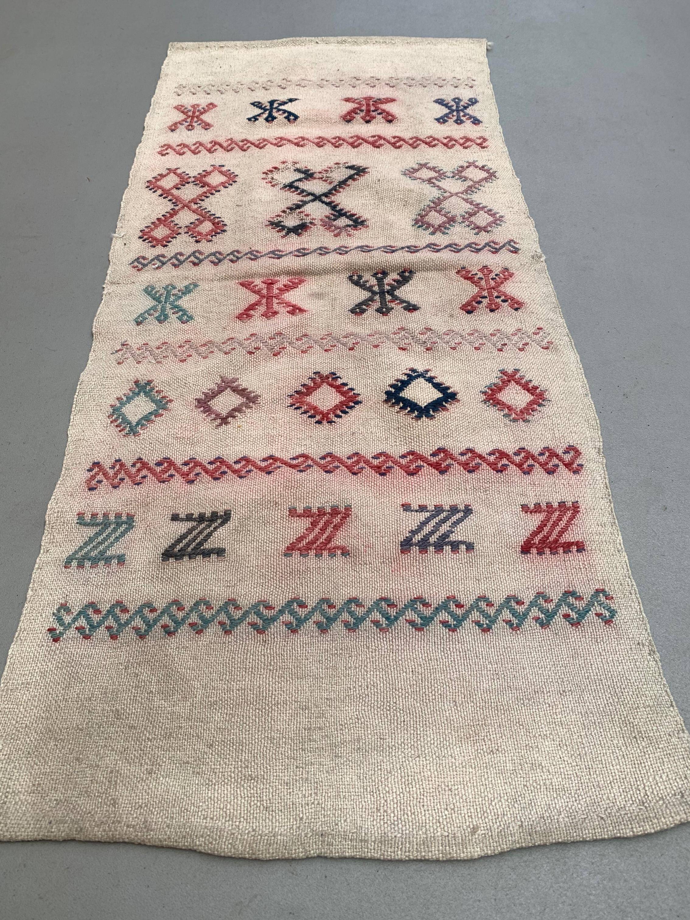 Old Turkish narrow Kilim Runner 114x50 cm shabby chic, vintage kelim