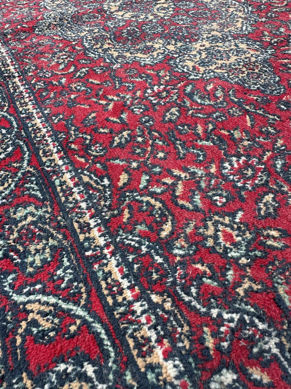 Oriental style rug 160cm x 60cm