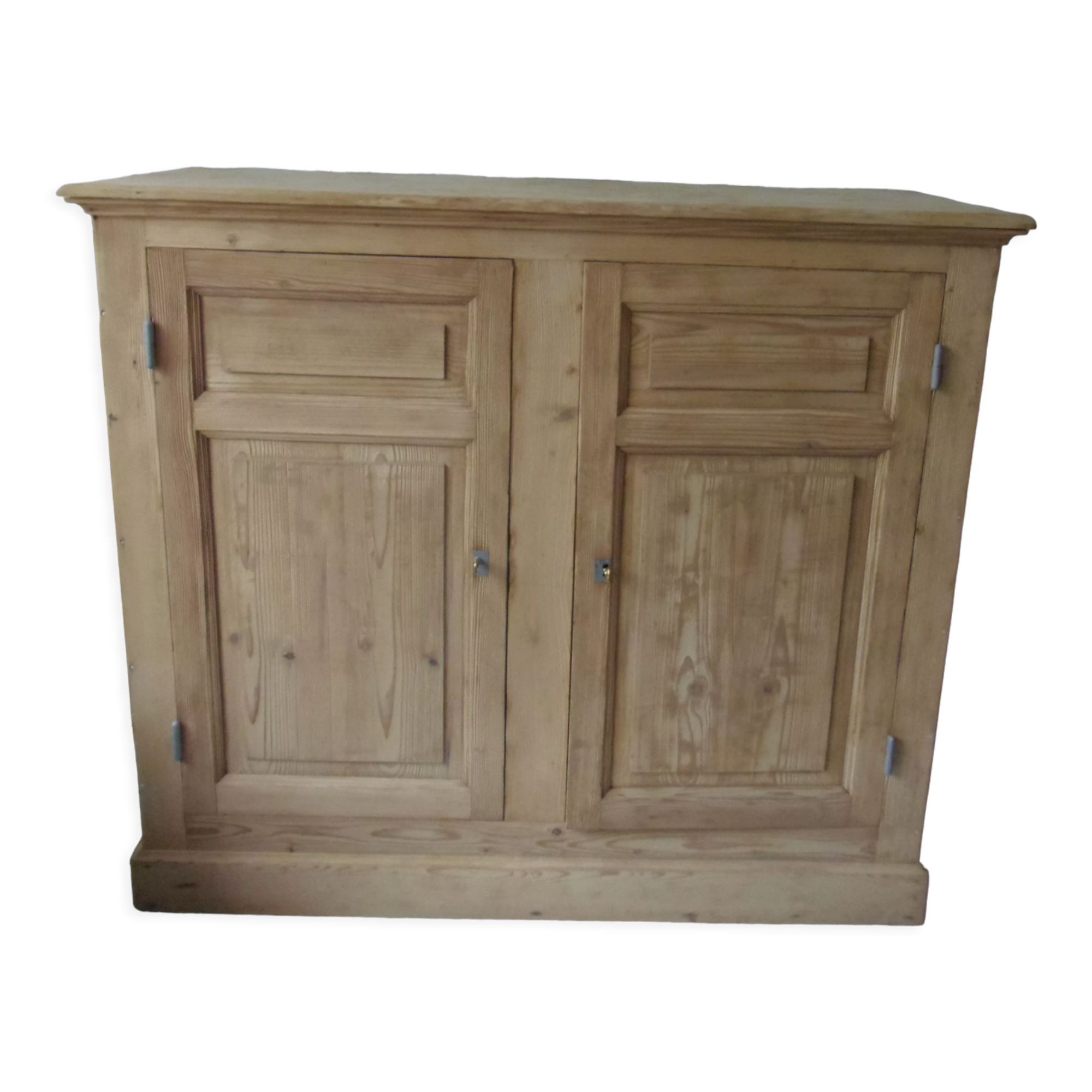 Vintage sideboard in raw pitchpin