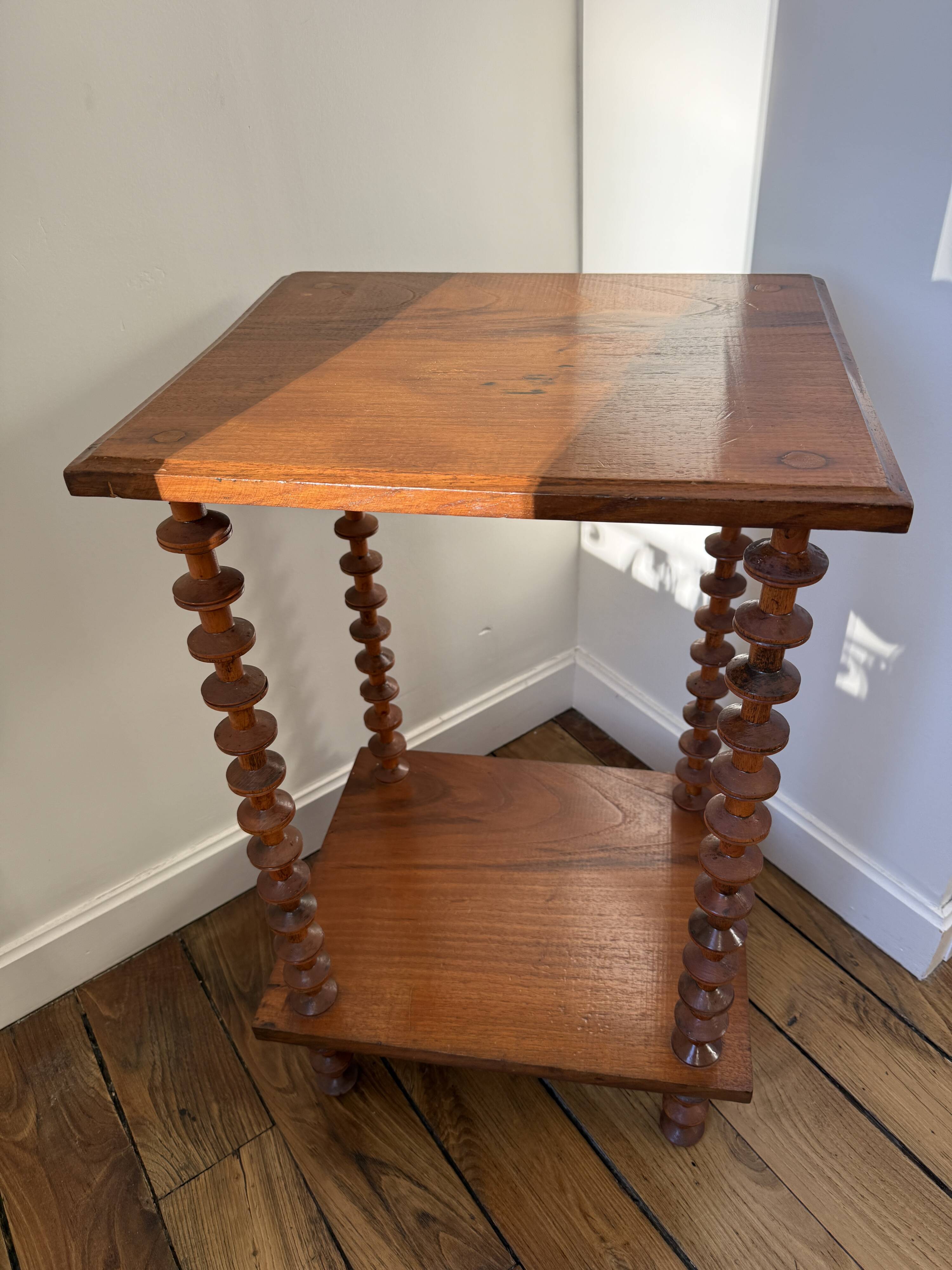 Side table / wooden pedestal Art Deco shelf spools from the 1950s