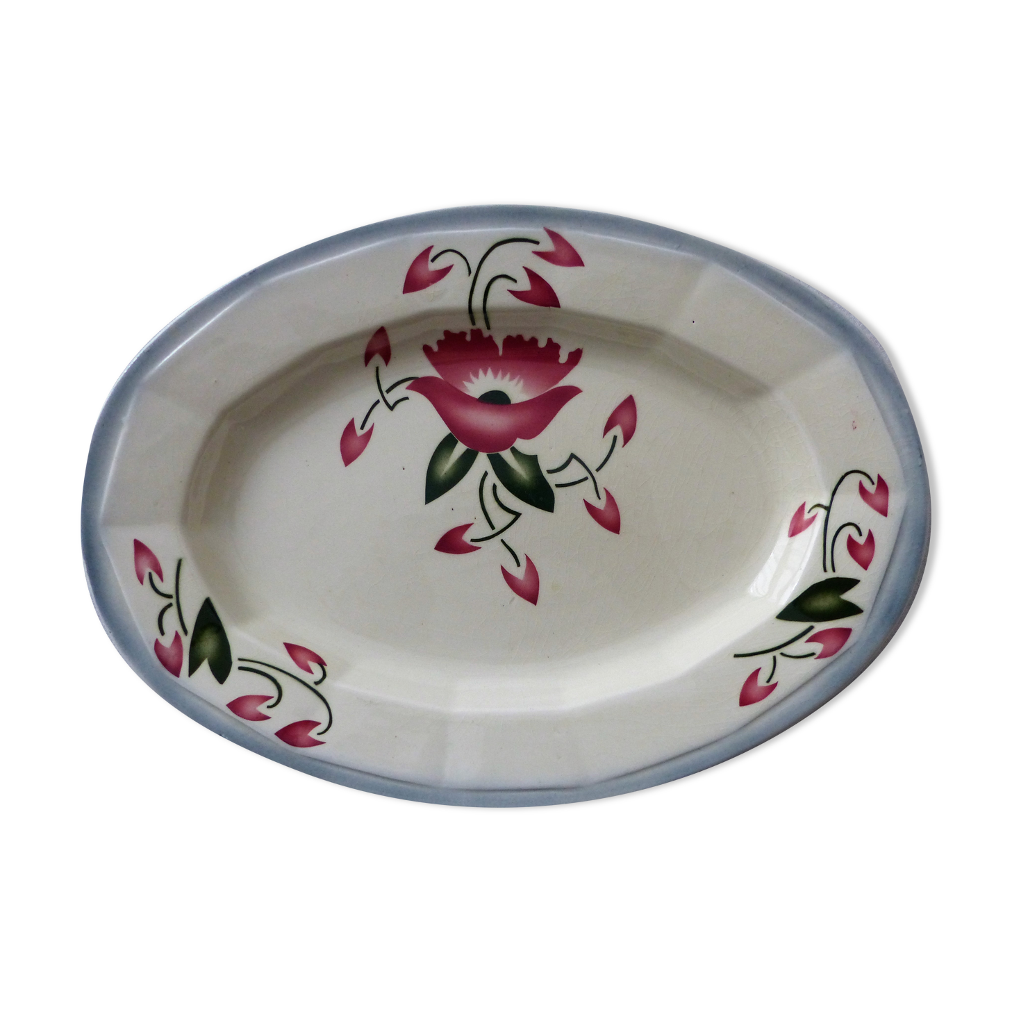 Serving dish in opaque porcelain