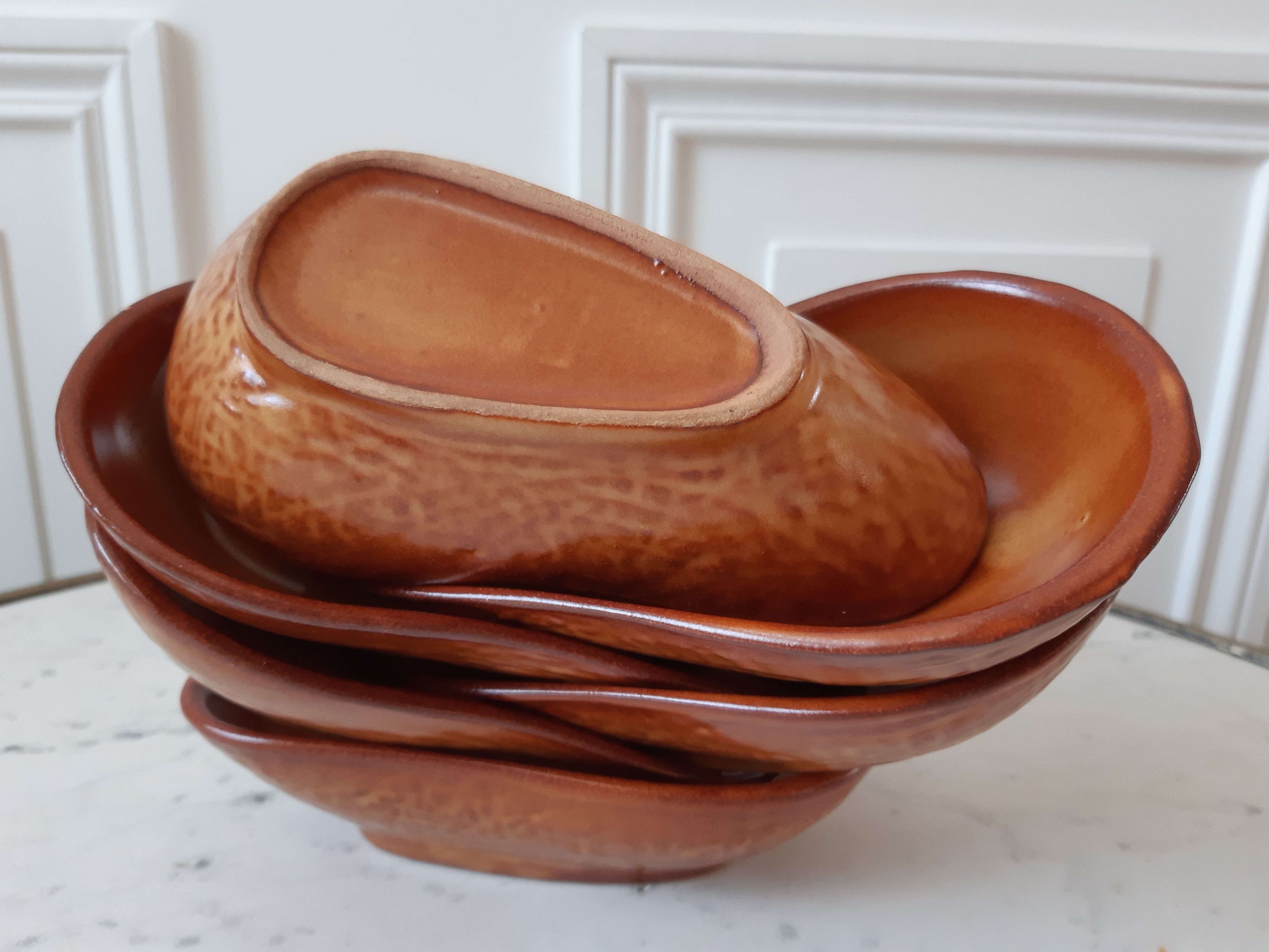 6-piece sandstone avocado services