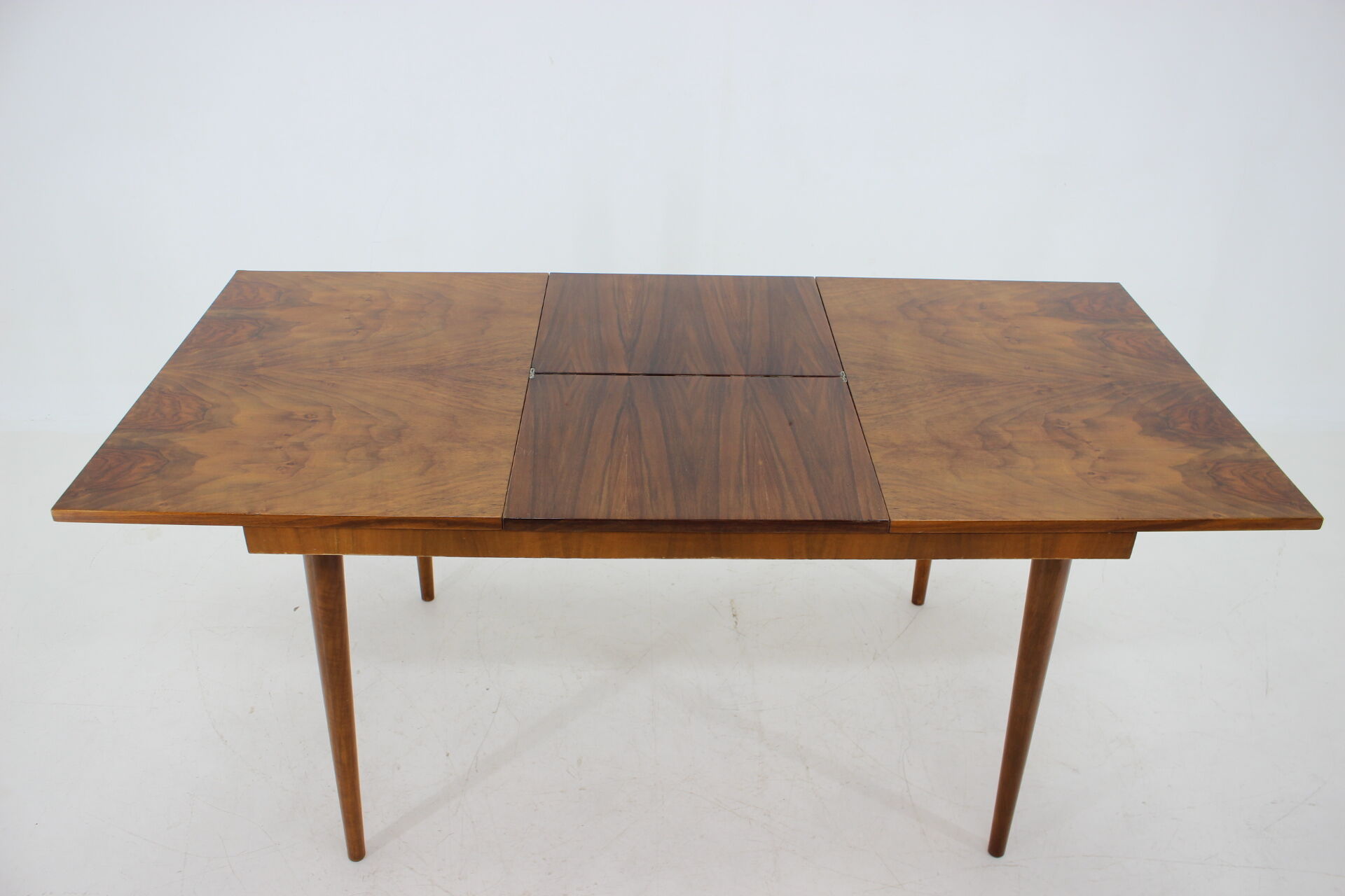 1960s Walnut Extendable Dining Table in Gloss Finish, Czechoslovakia