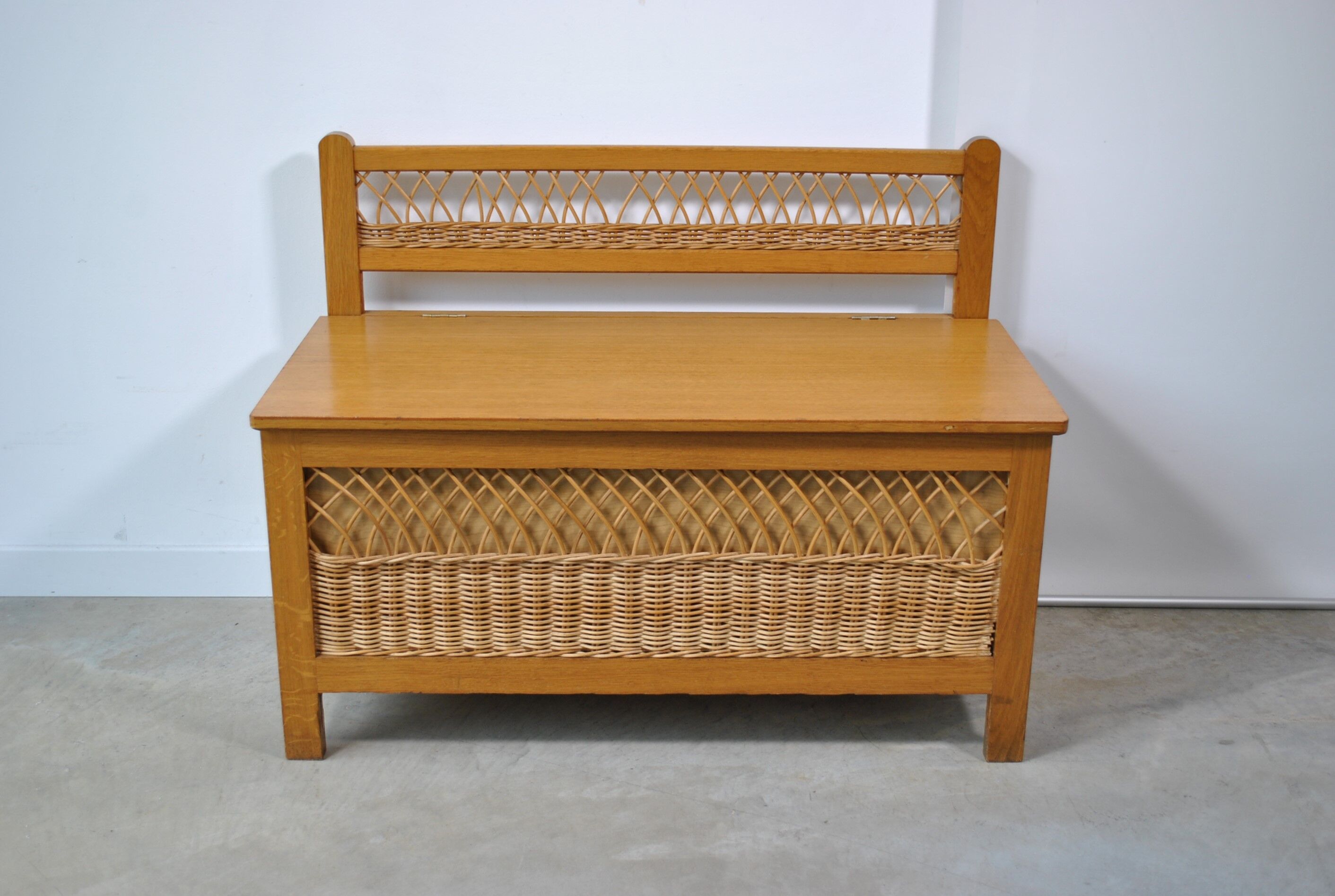 Rattan chest bench 1970