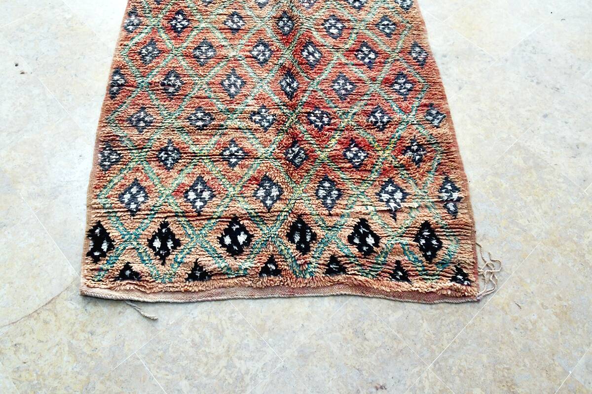 Moroccan Berber rug Boujaad vintage 354 x 133 cm