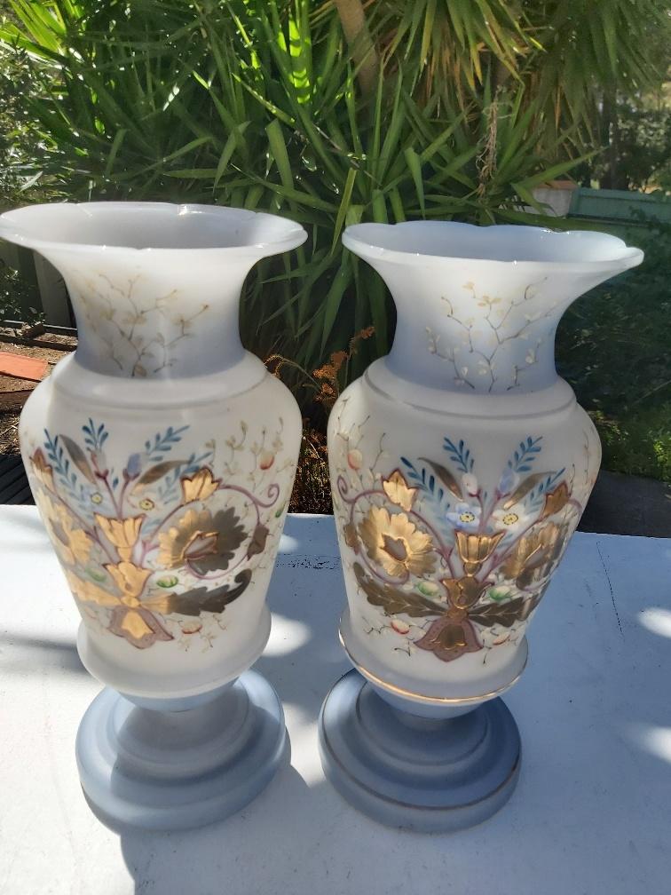 Paire de vases en opaline romantique Napoléon III