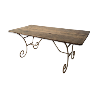 Garden table