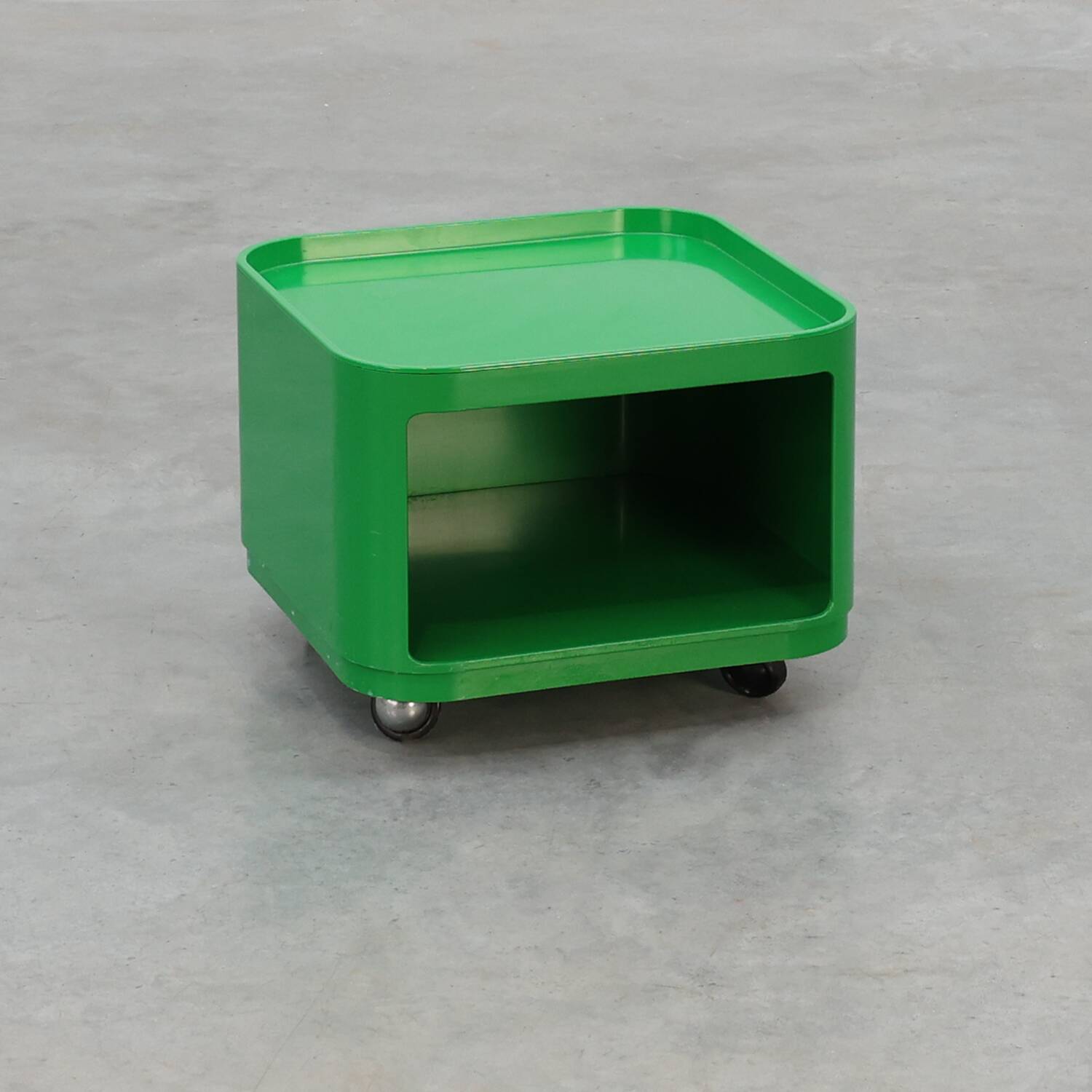 Green storage unit Kartell Model 4970 by Anna Castelli Ferrieri, Italy 1970s.