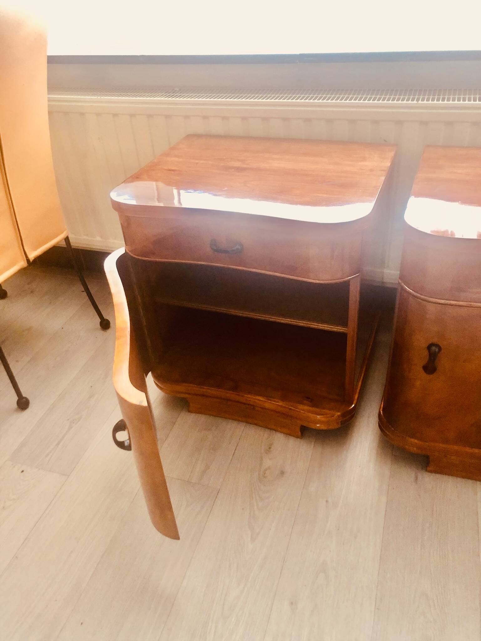 Paire de chevets Art Deco