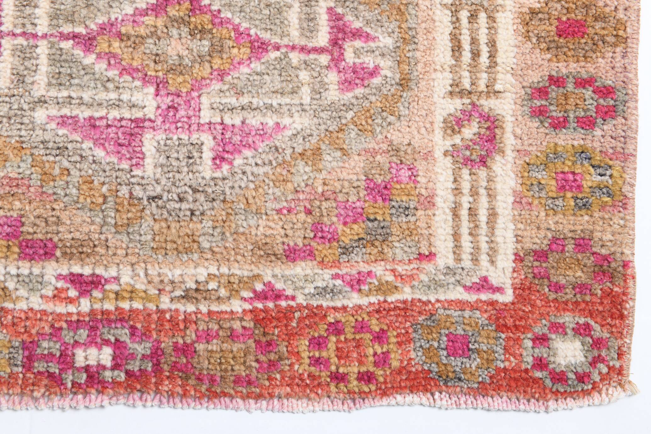Shades Of Pink Cream Vintage Runner Rug, 85x330Cm