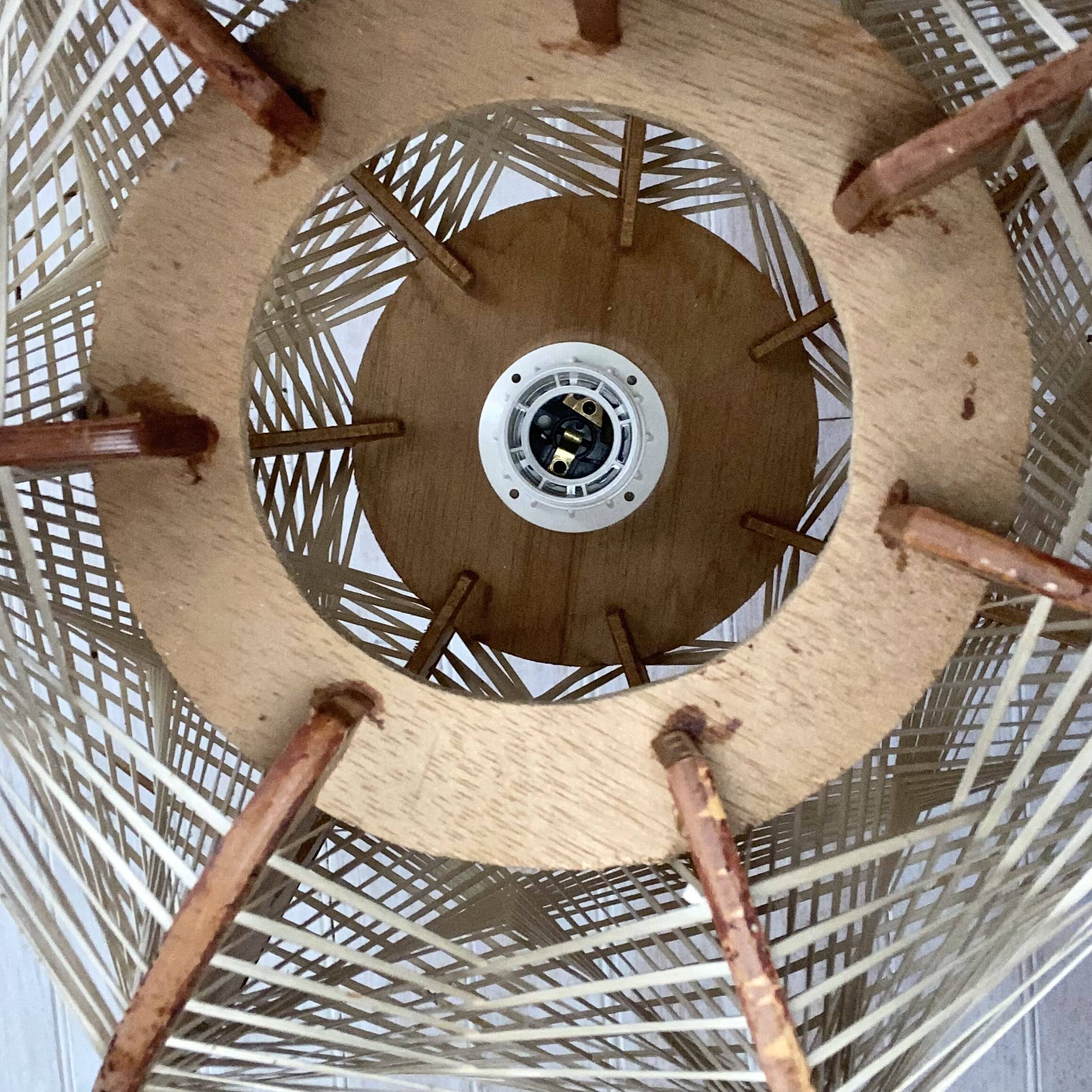 Suspension scandinave en bois et fils tendus , années 60-70