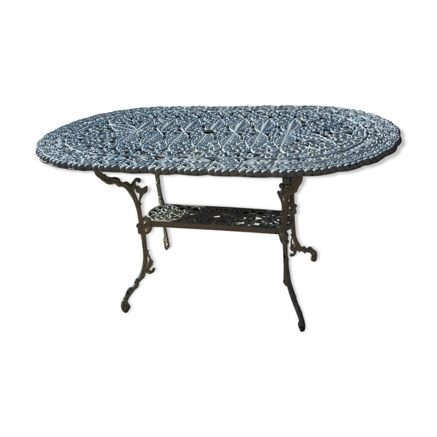Aluminum cast iron garden table