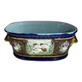 Slip, pot cache, nineteenth century early twentieth century