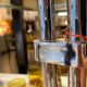 Desserte bar métal chromé et verre fumé