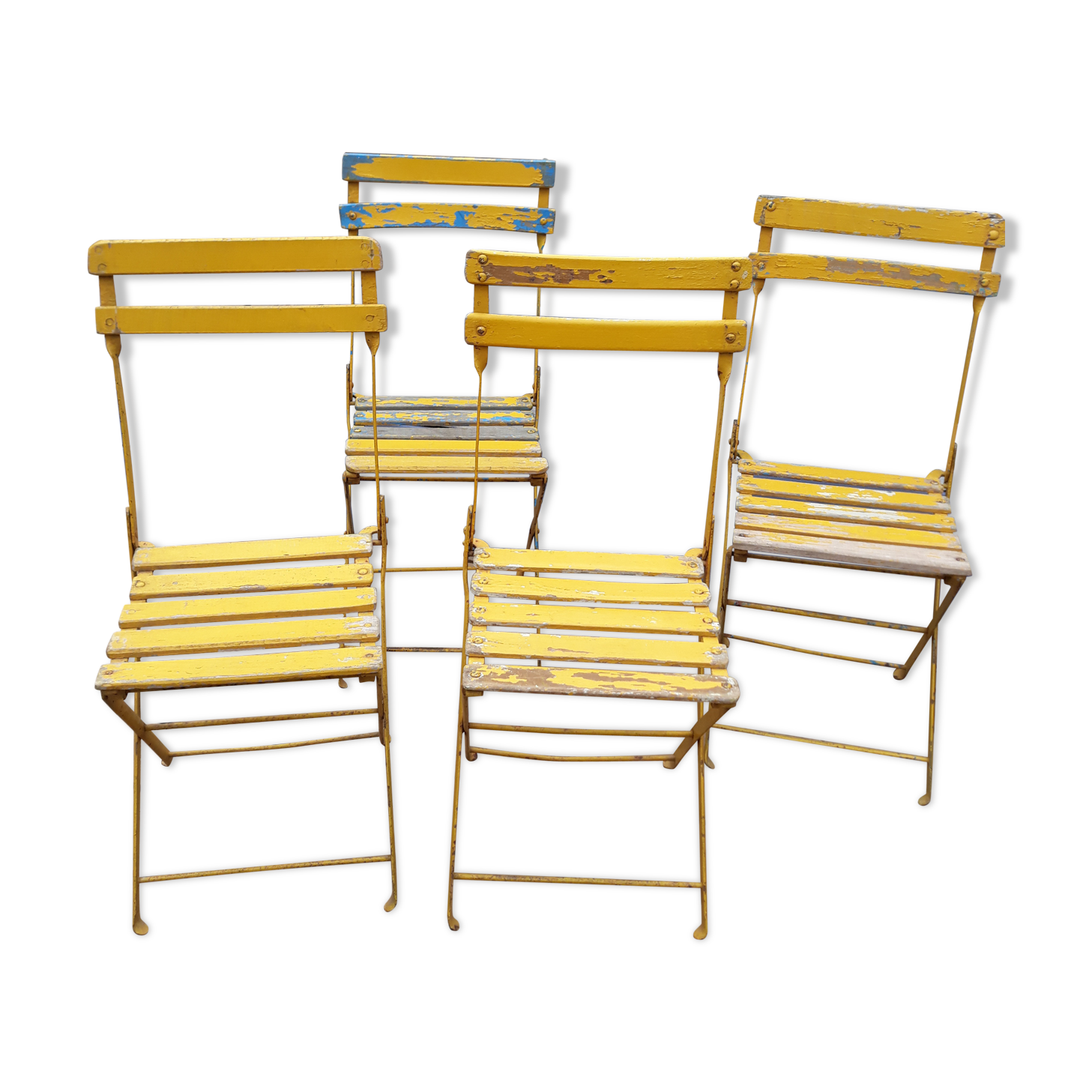 Garden chairs in the early 20th century