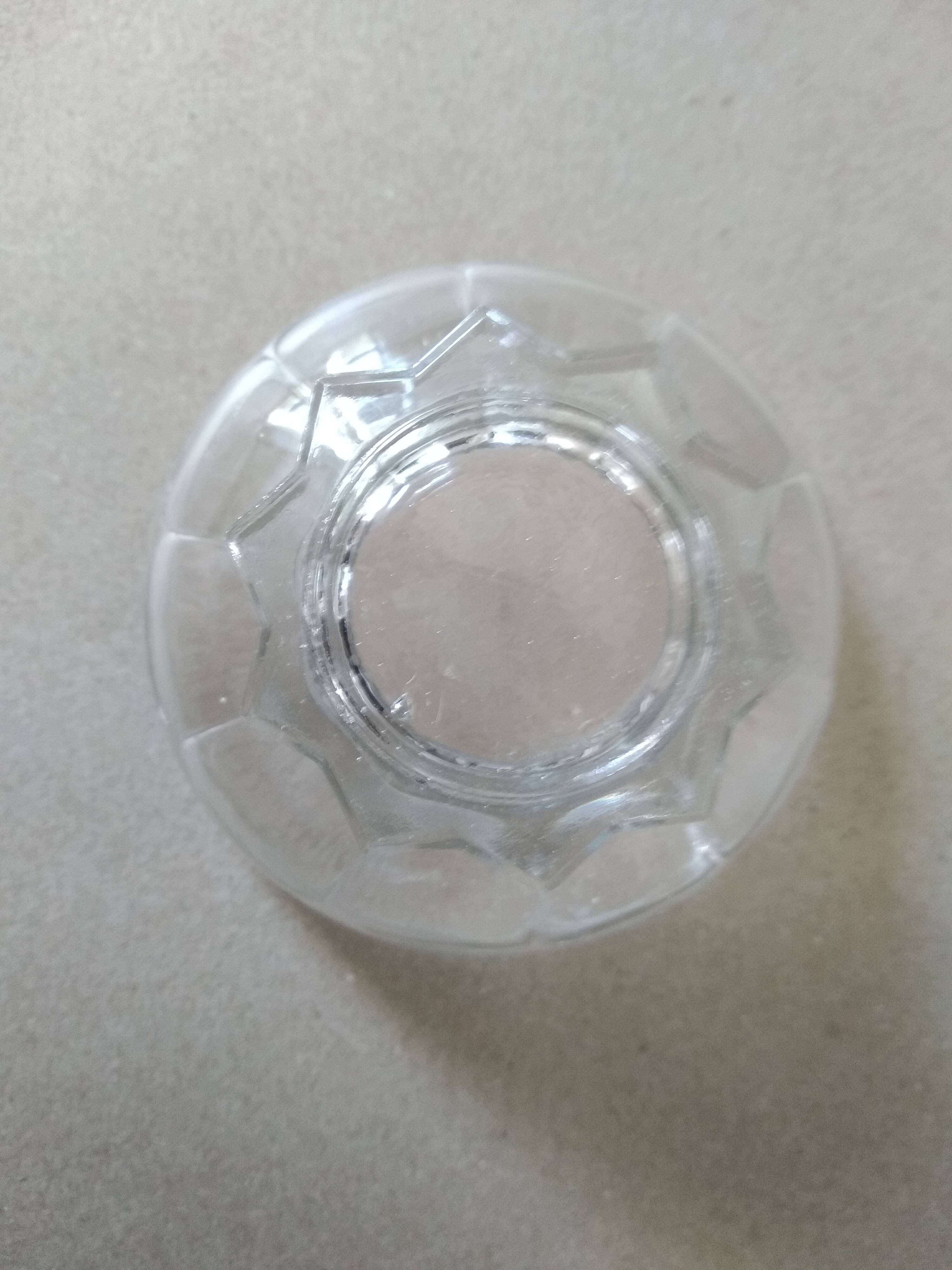 6 glass bowls
