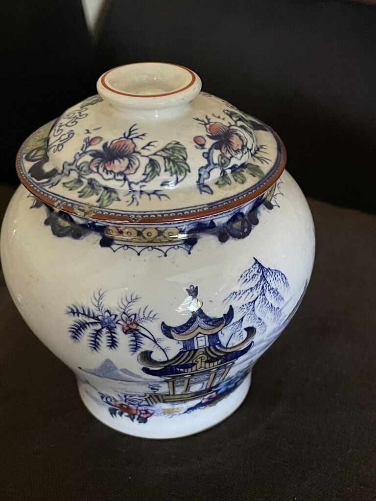 Ancient Faïence Creil and Montereau with Asian décor